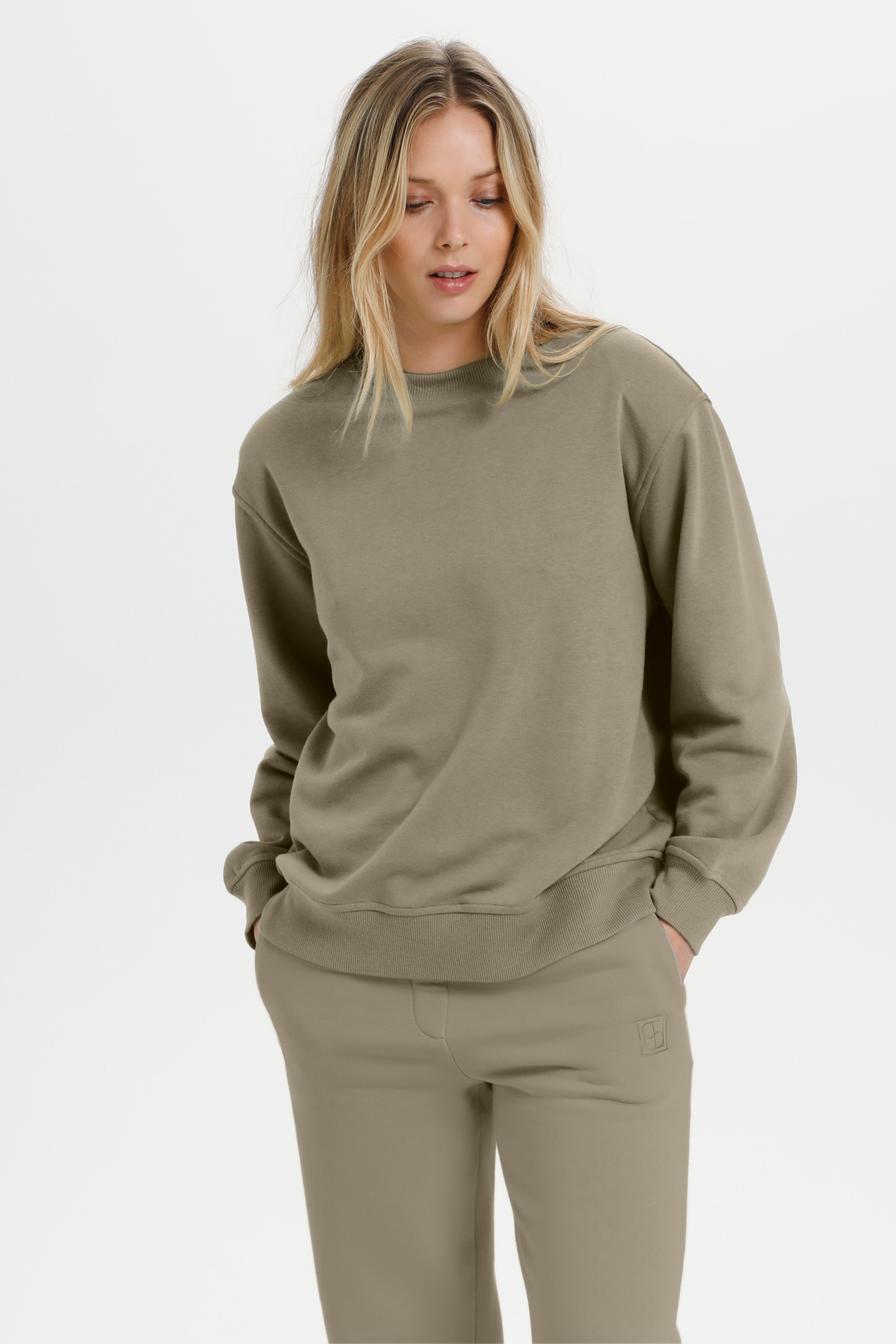 SLBaba Sweatshirt LOOKBOOK FRONT 30406128-170613