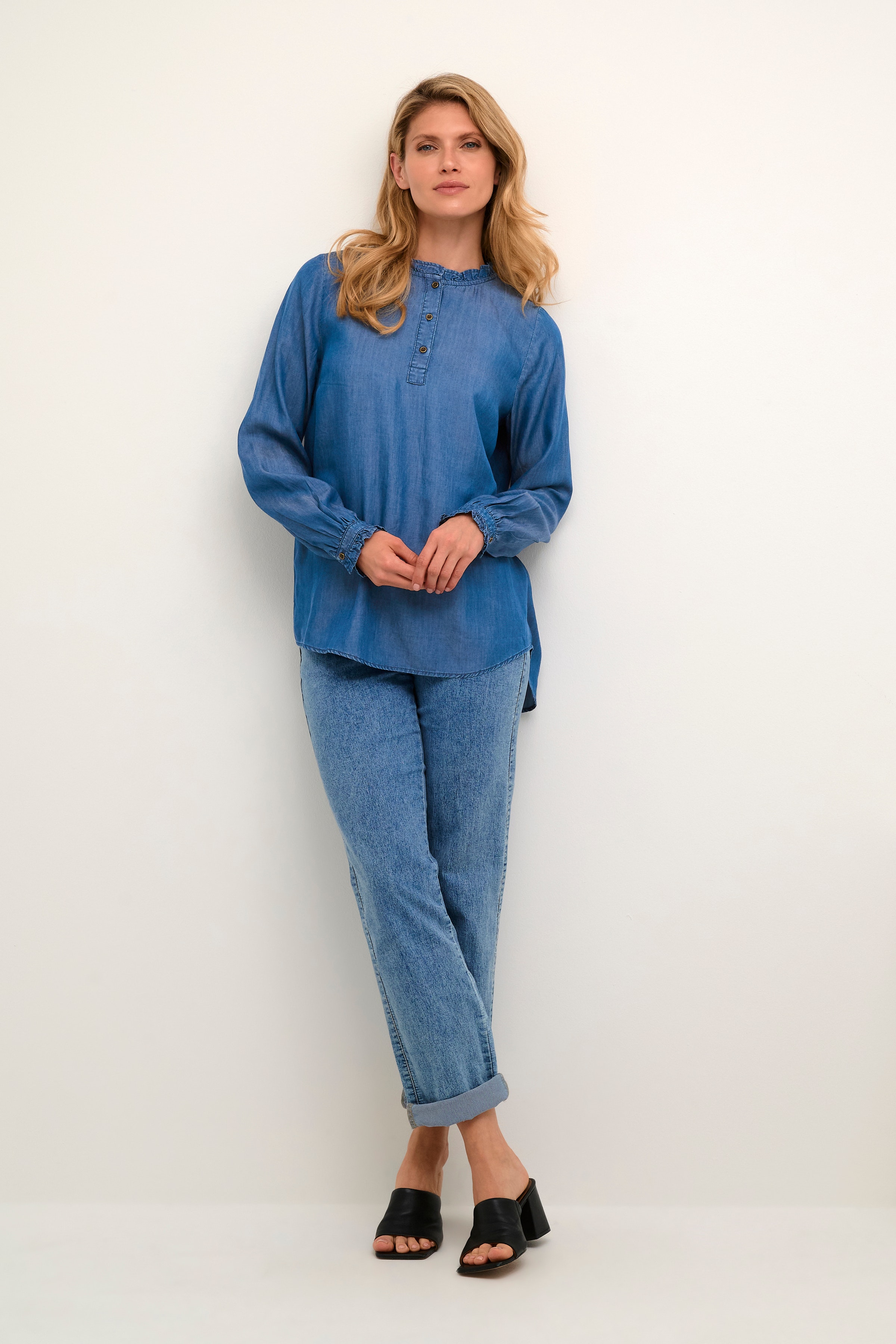 BPeva Blus LOOKBOOK FRONT 10590520-100166B
