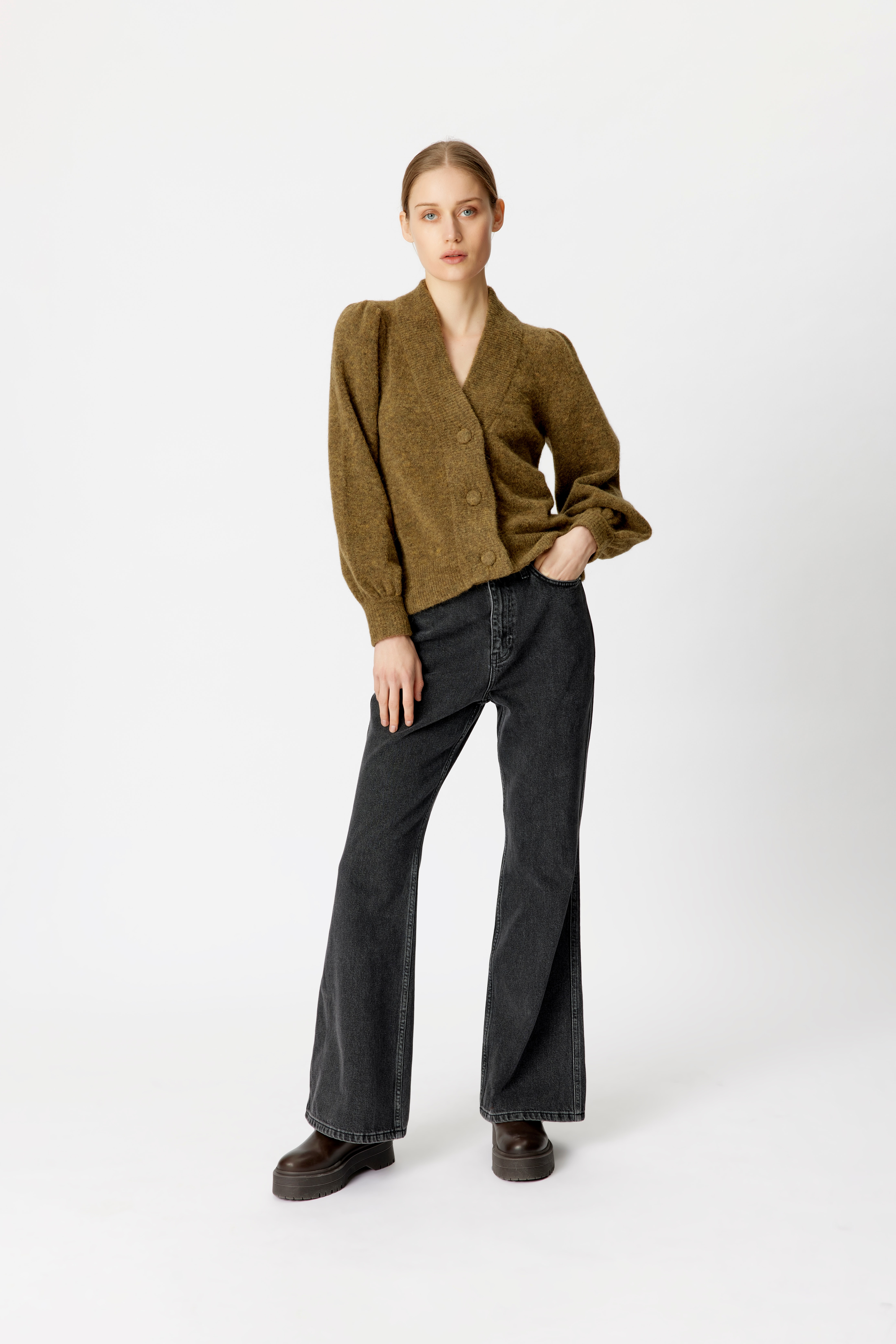 AlphaGZ Cardigan LOOKBOOK FRONT 10905412-1808201