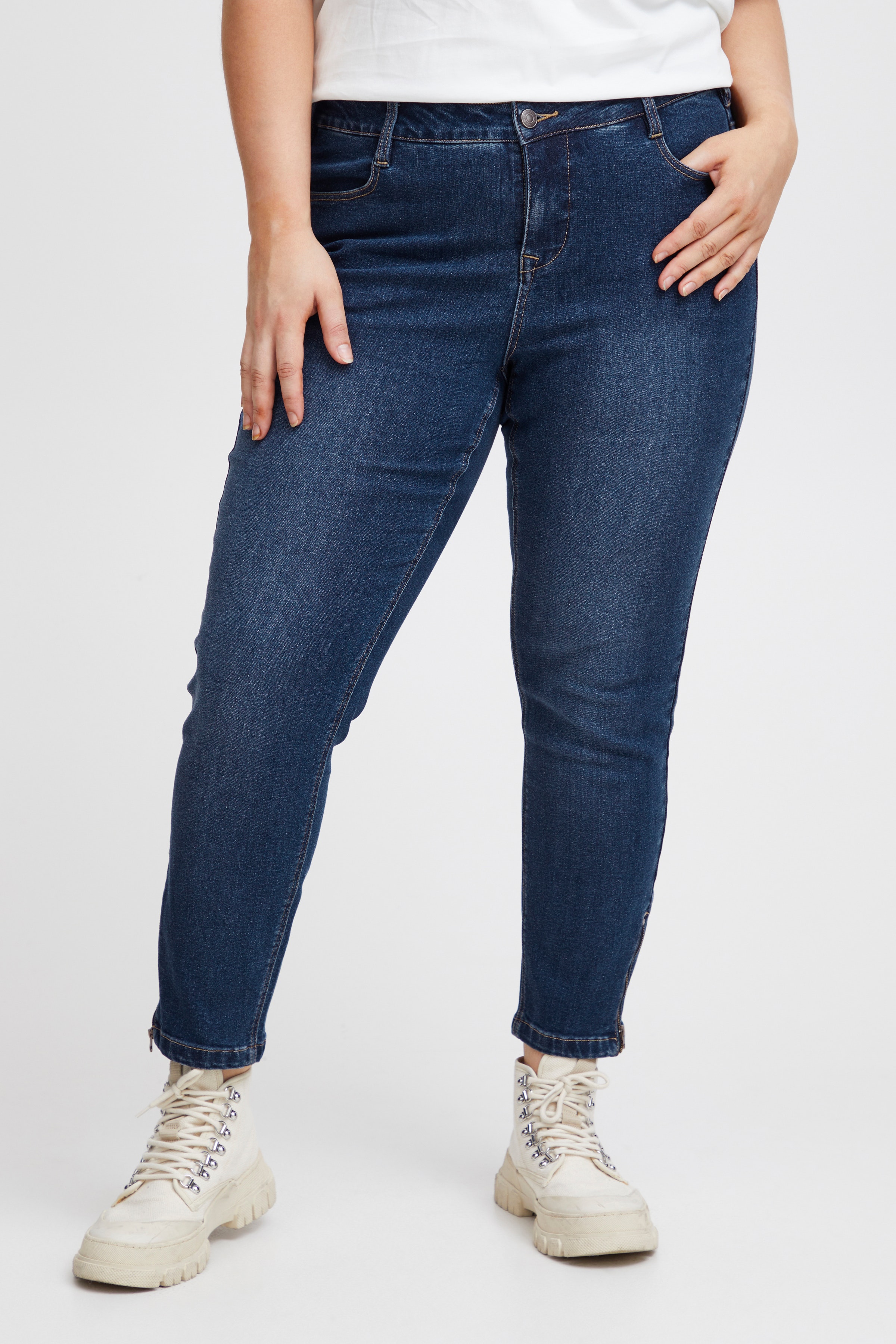 SWELLIE Jeans LOOKBOOK FRONT 20613370-200070