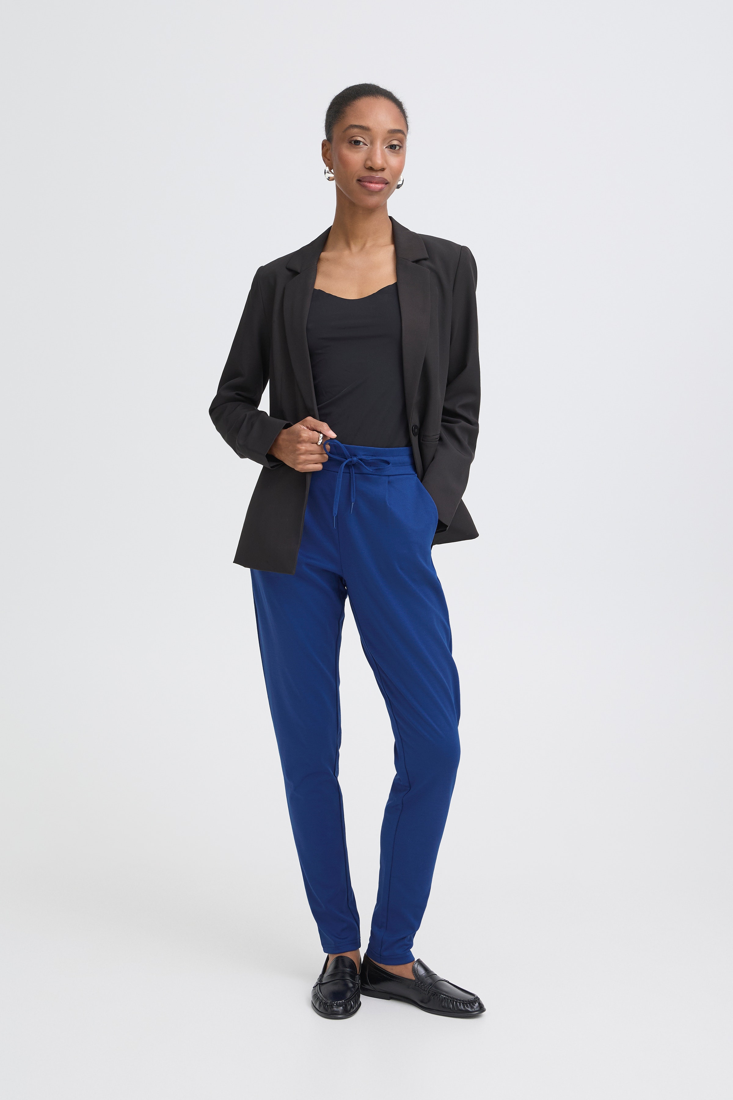 IHKATE Hose LOOKBOOK FRONT 20105036-193939