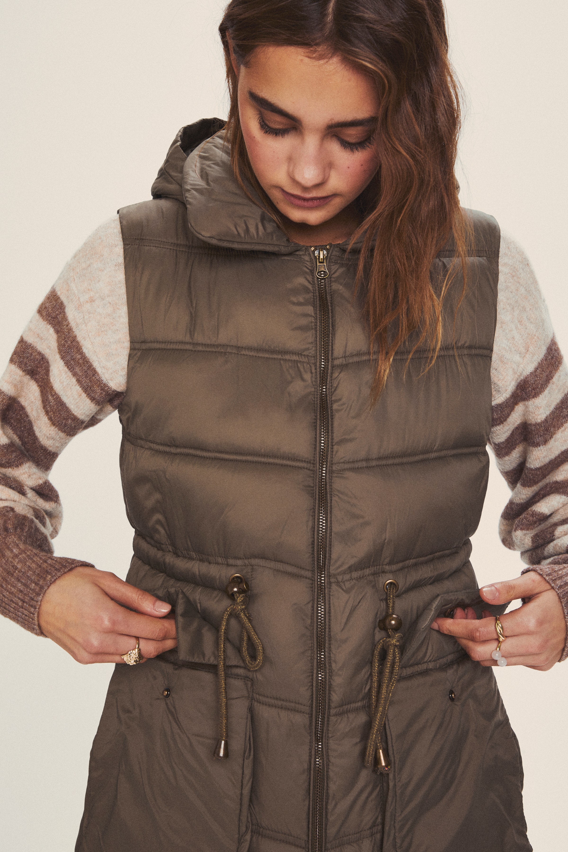 CROmilla Vest LOOKBOOK DETAIL 10608388-190403