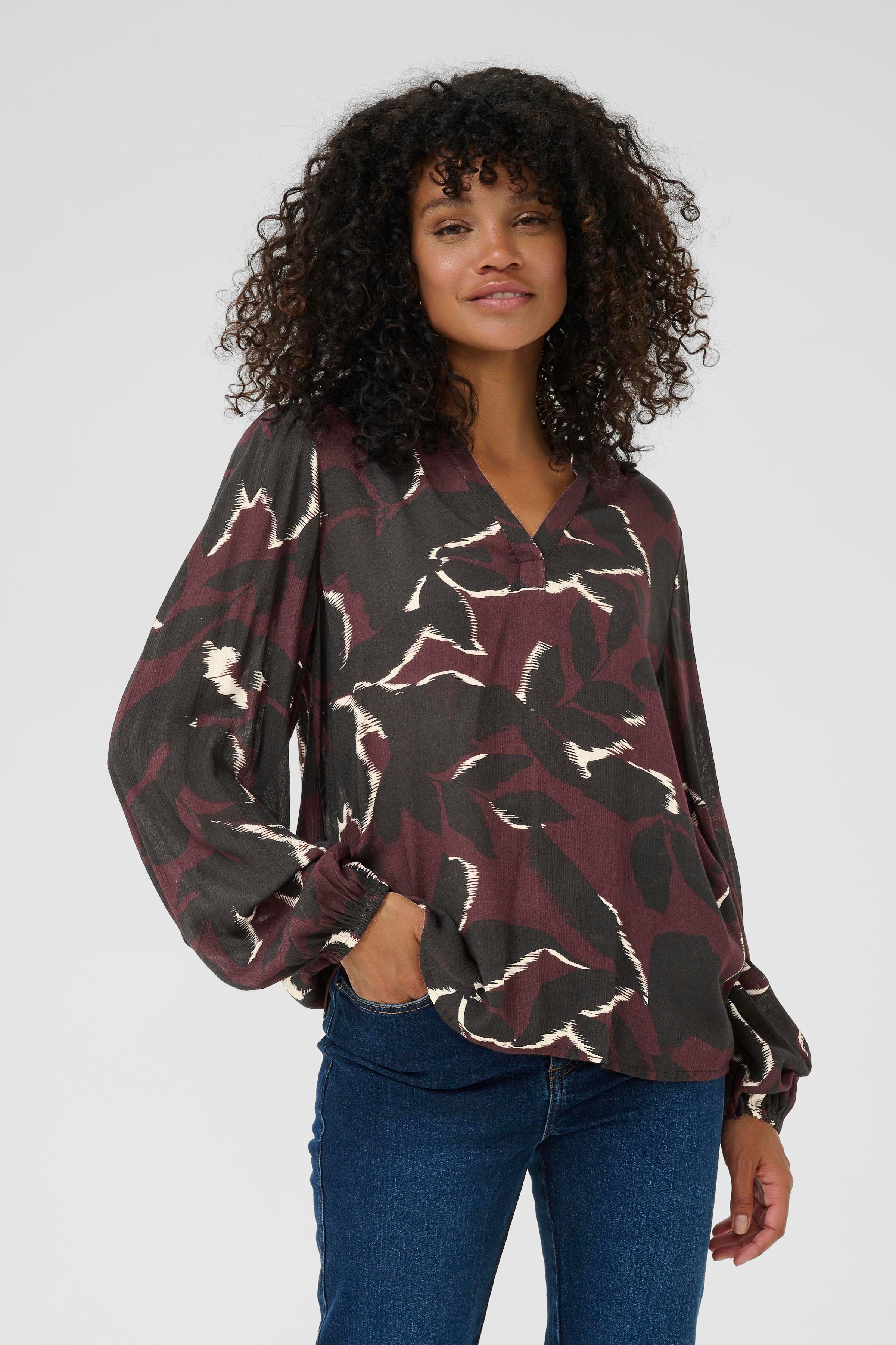 KAbeate Bluse LOOKBOOK FRONT 10510756-108224