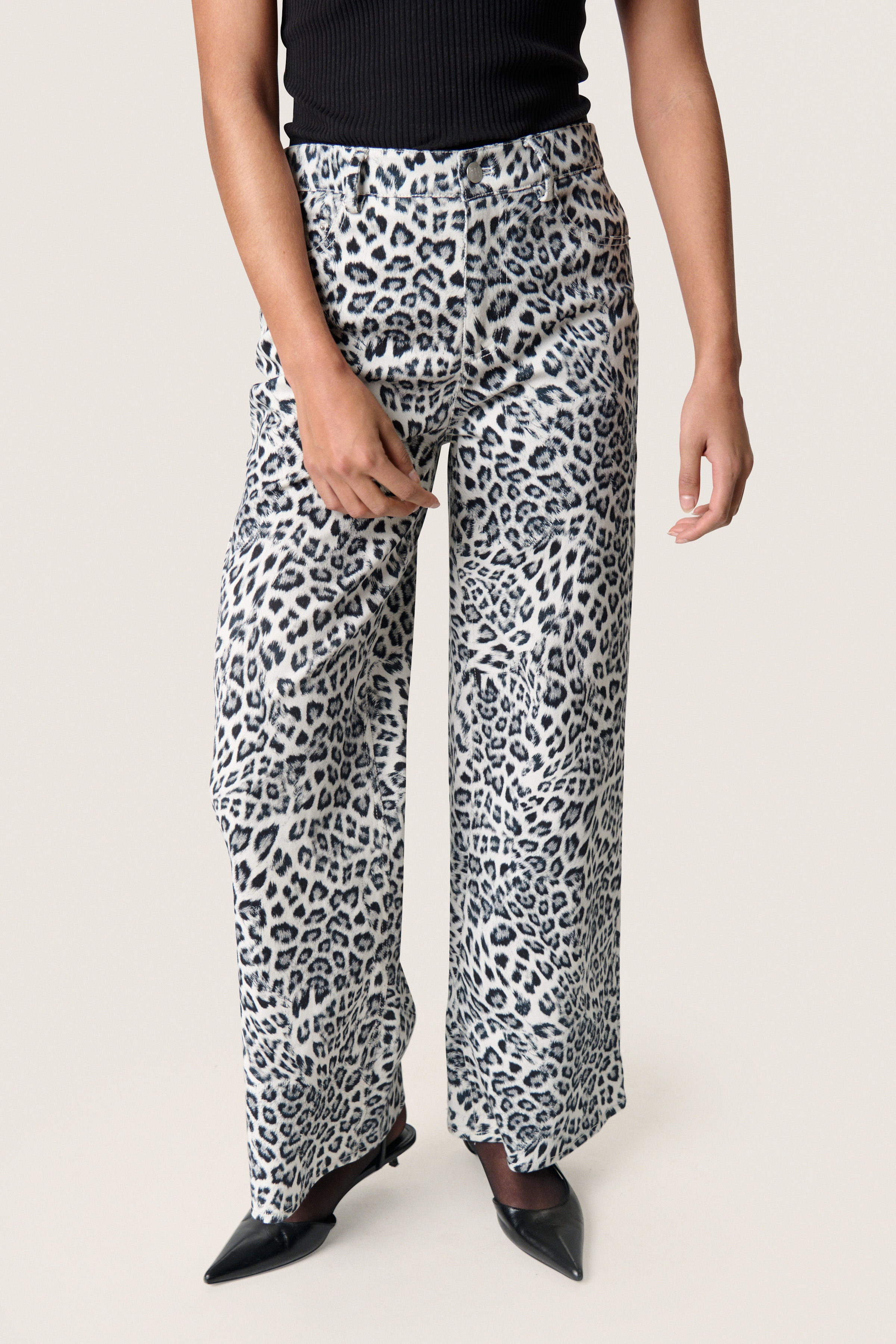 SLSandja Jeans LOOKBOOK FRONT 30408332-304331