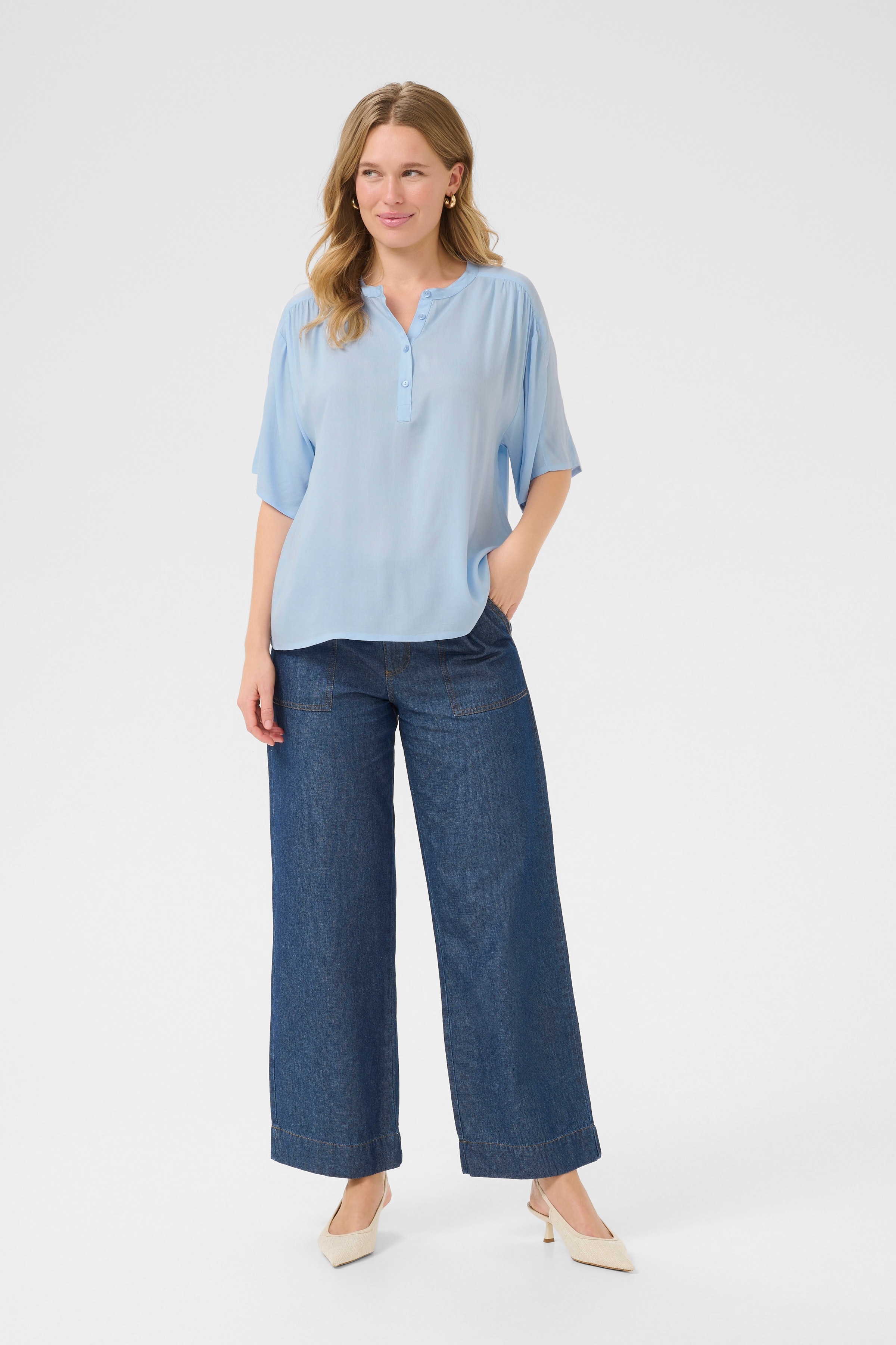 BPcharlotte Blus LOOKBOOK FRONT 10590842-154031B