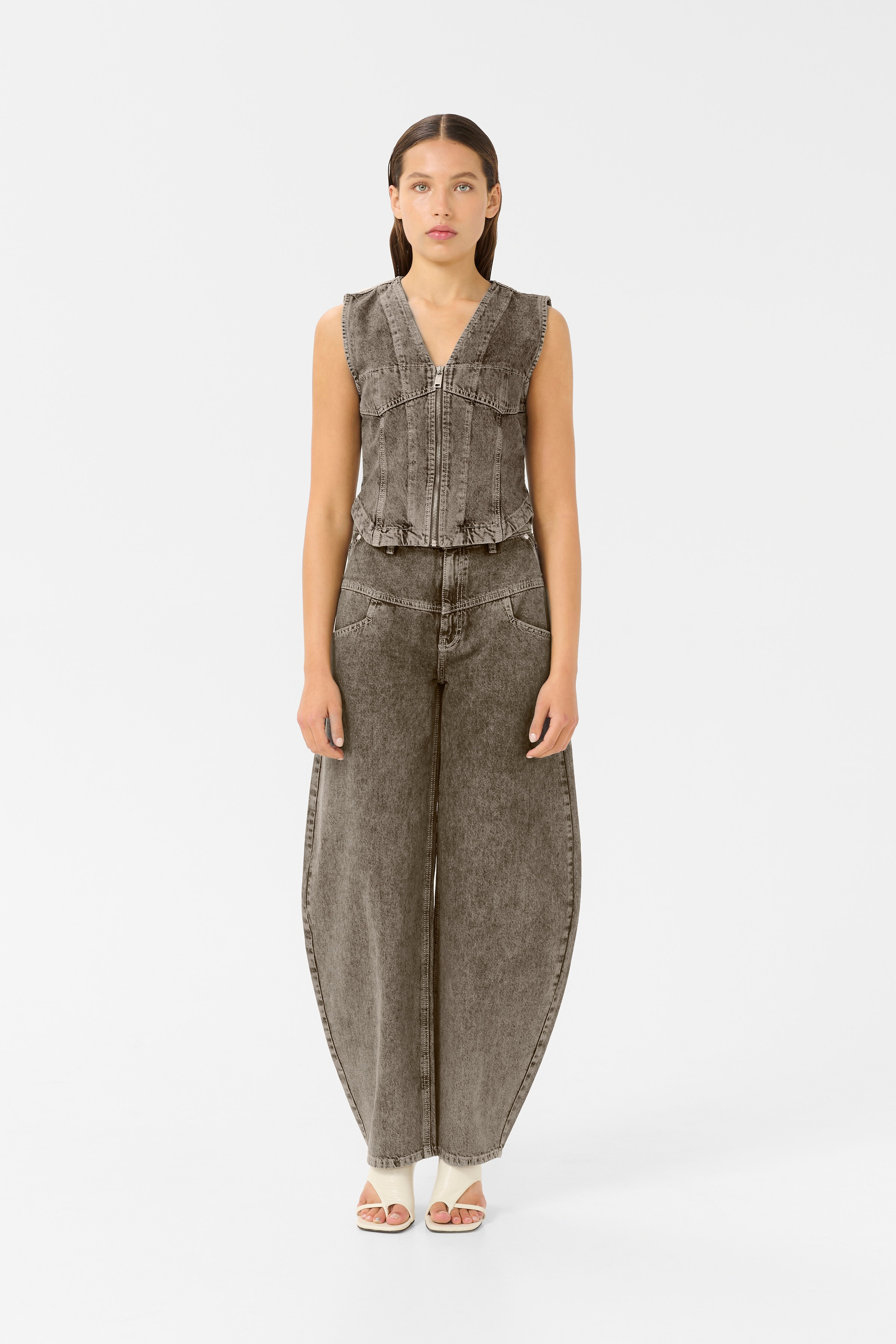 GZjosie Waistcoat LOOKBOOK FRONT 10910304-107905