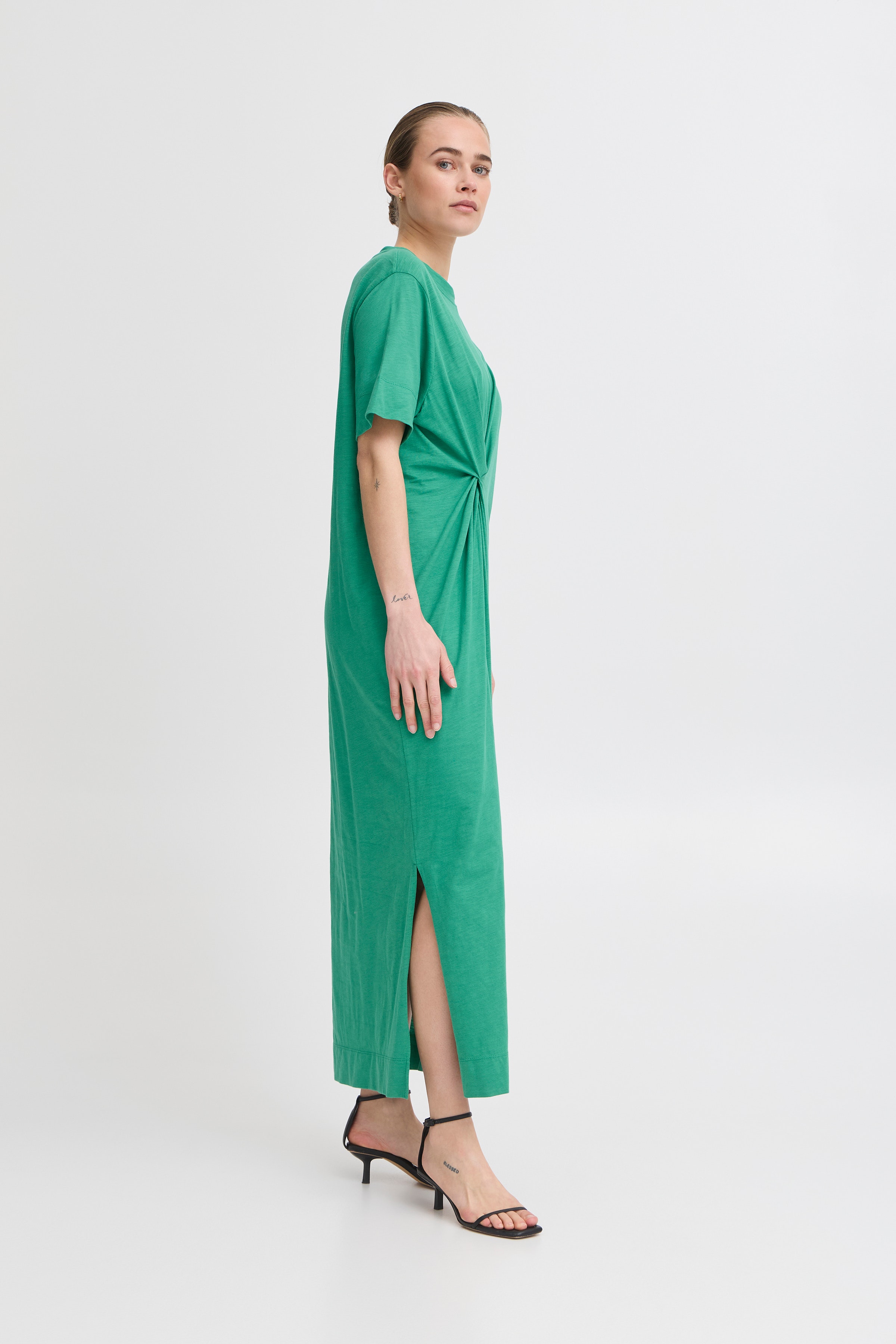 IHOVULA Kleid LOOKBOOK FRONT 20123372-175923