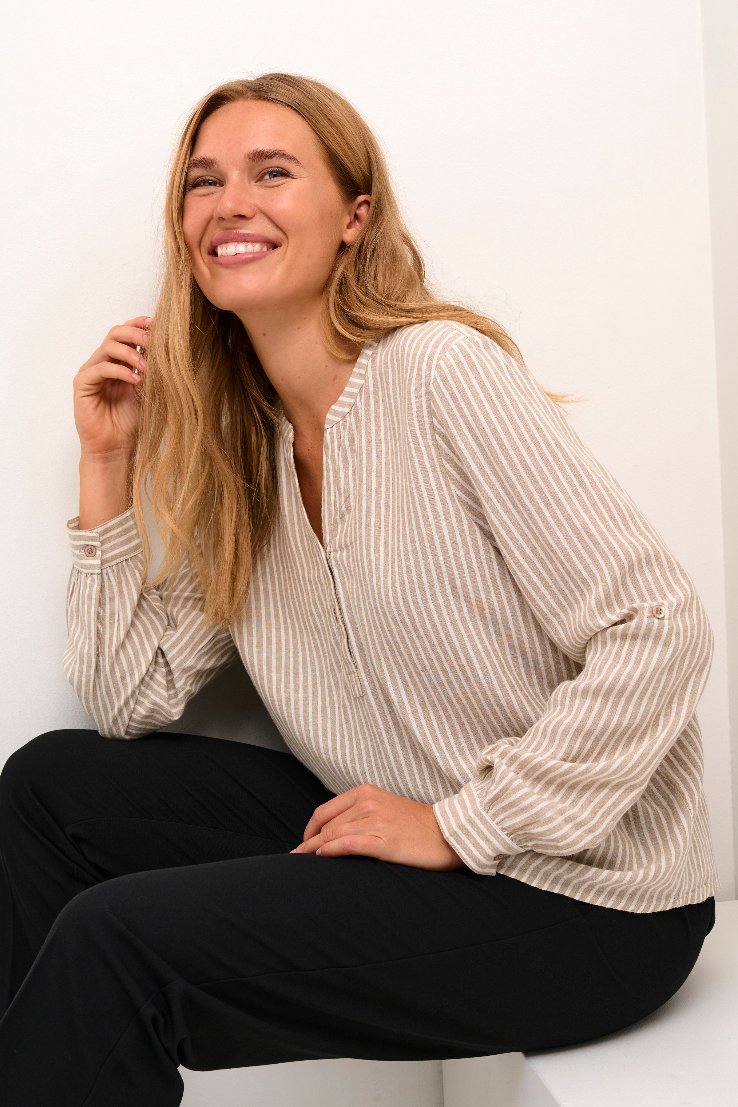 KAmilia Lin bluse LOOKBOOK DETAIL 10508313-105466