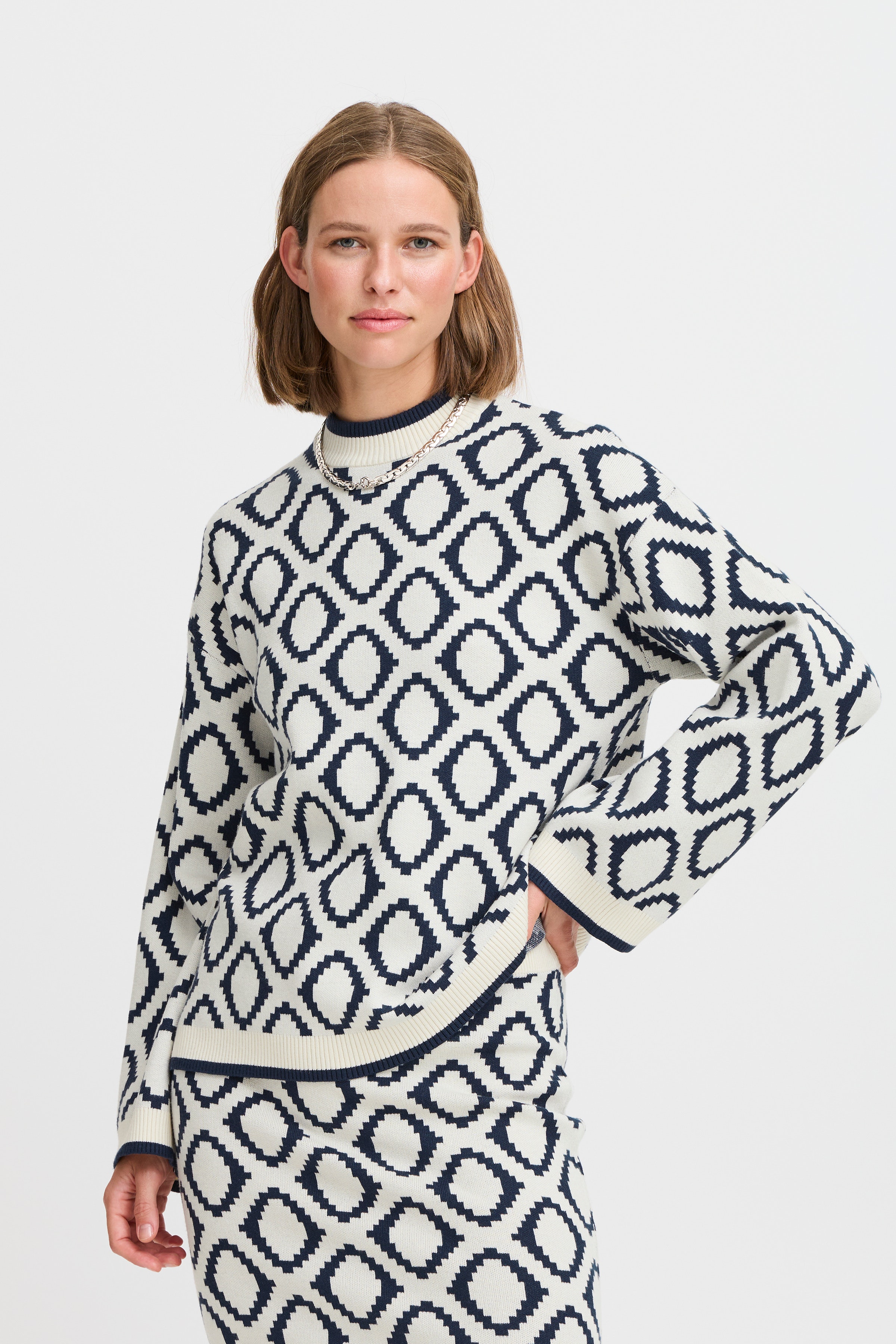 BYMIRAN Pullover LOOKBOOK FRONT 20815907-200779