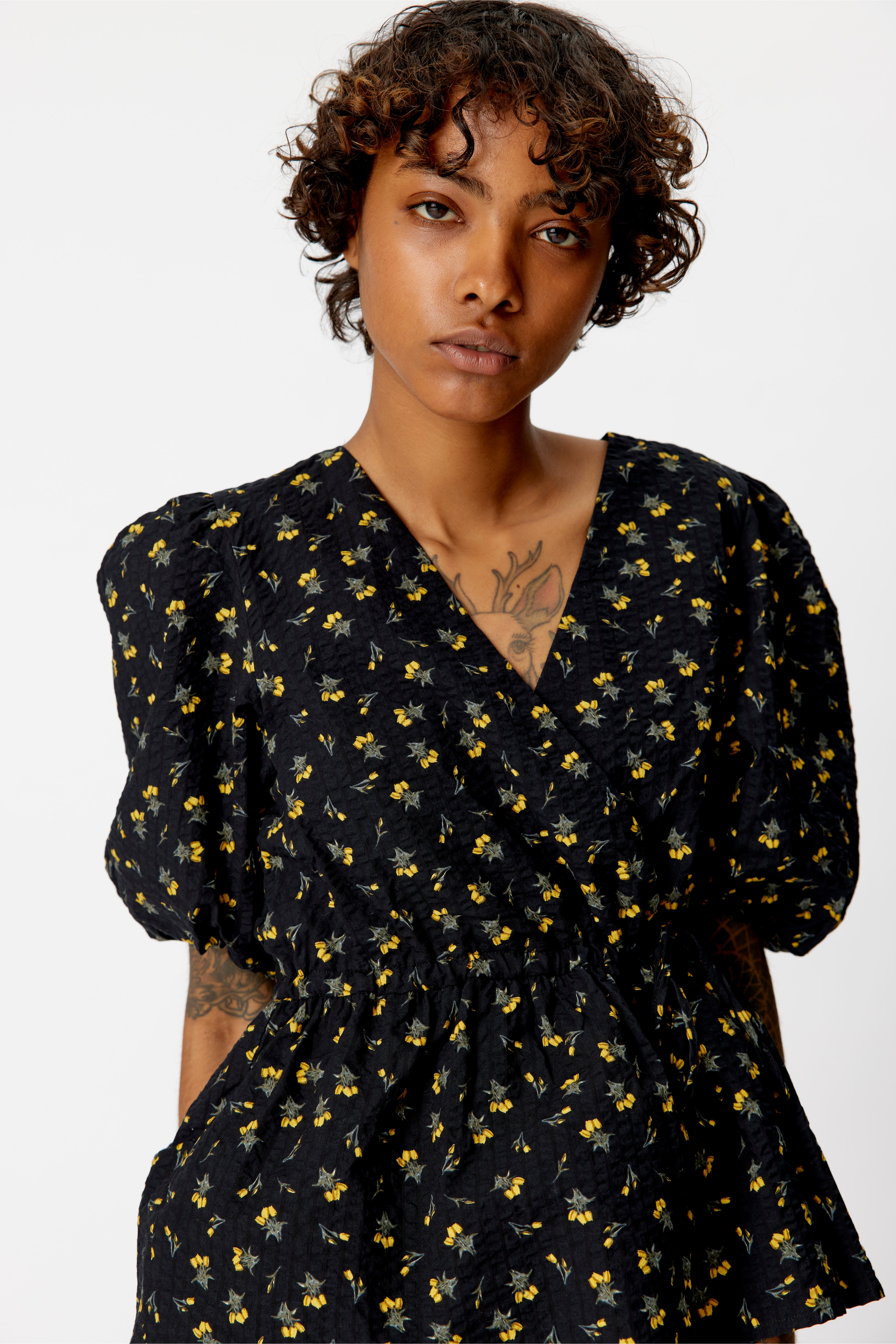 AveryGZ bluse LOOKBOOK FRONT 10905452-101509
