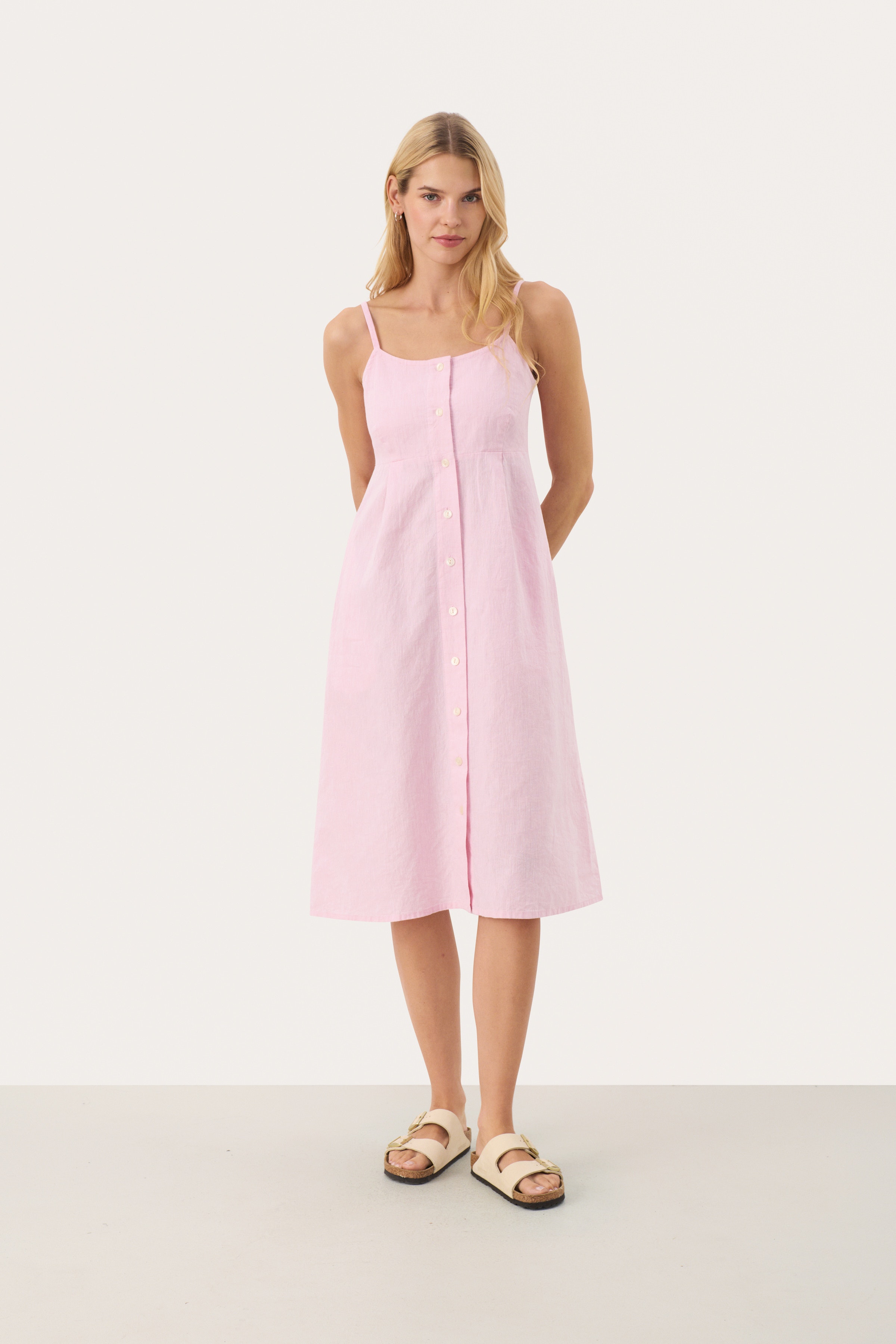 ReysaPW Linne Klänning LOOKBOOK FRONT 30309615-303753