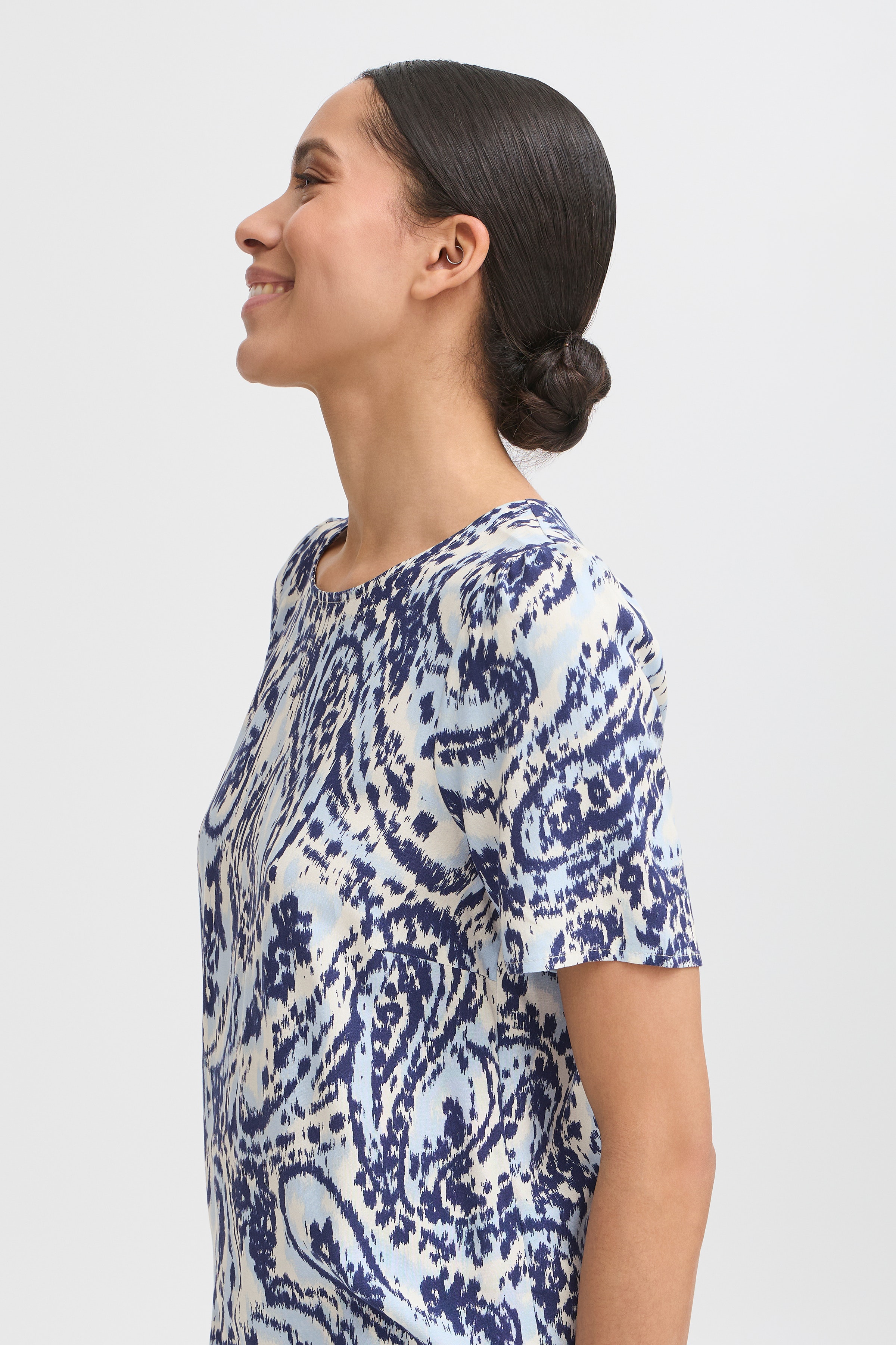 BYMMJOELLA Blus LOOKBOOK DETAIL 20811222-204524