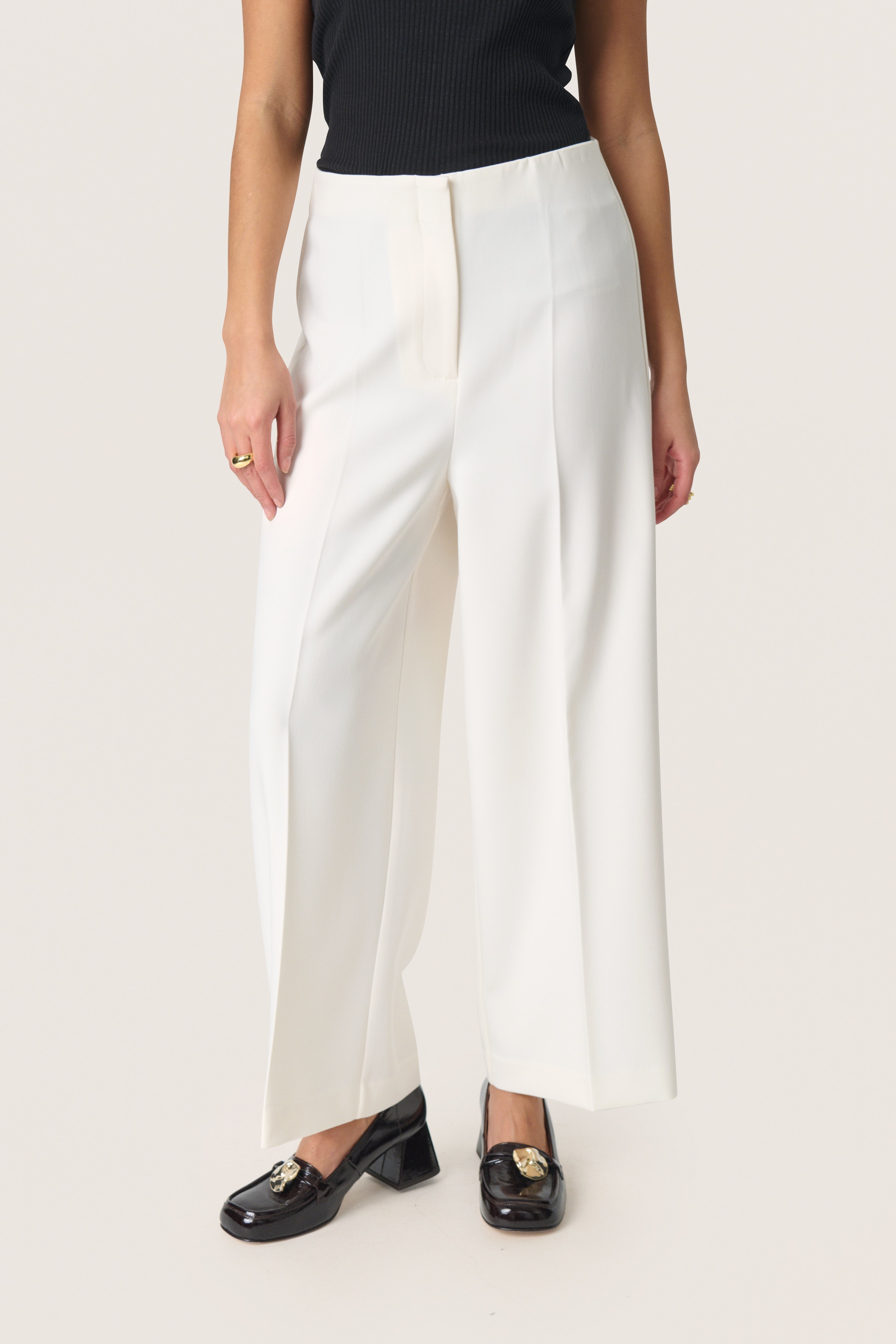 SLCorinne Cropped Hose LOOKBOOK FRONT 30407013-111001