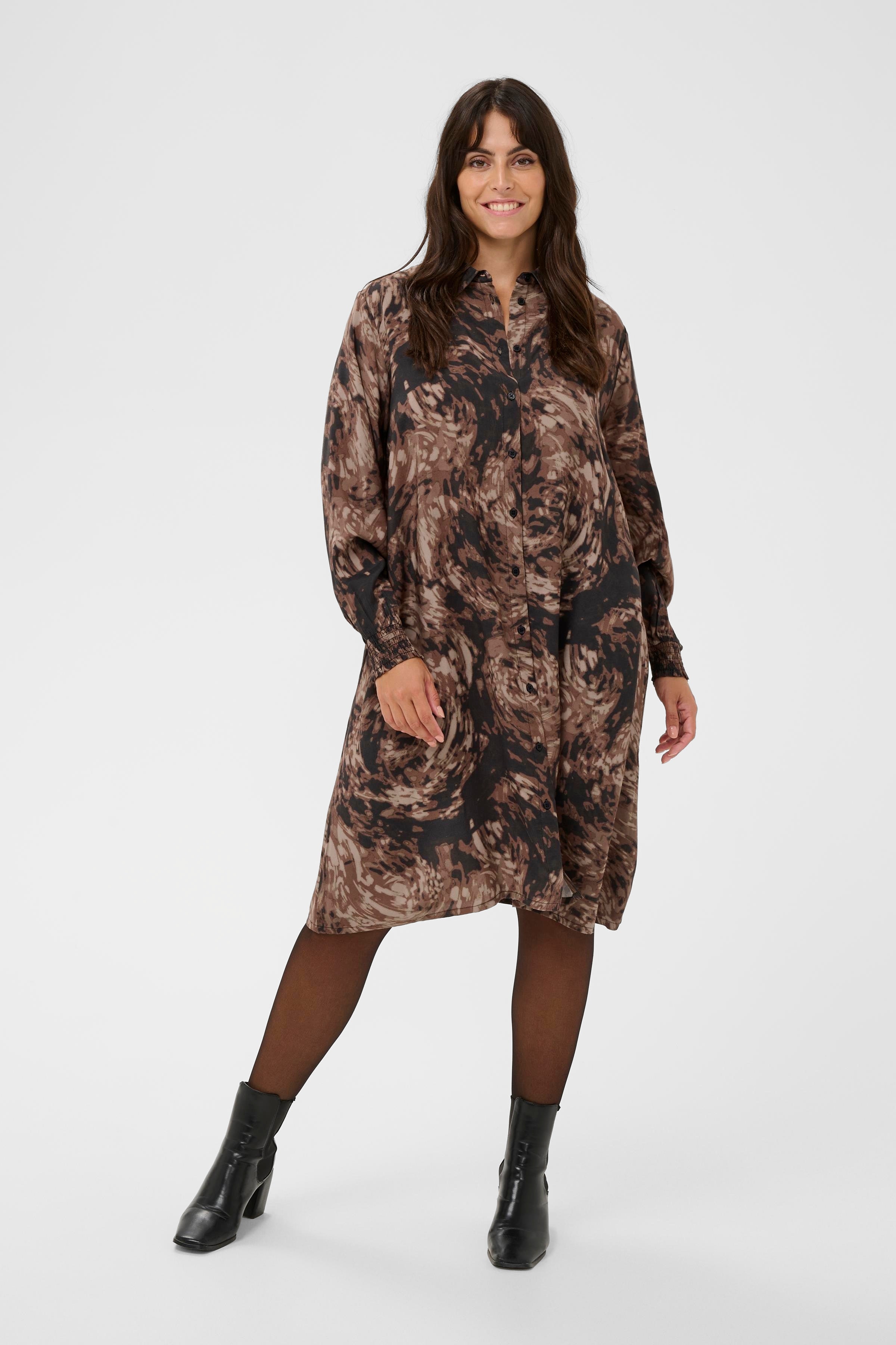 KCjamia Kleid LOOKBOOK FRONT 10583853-108502