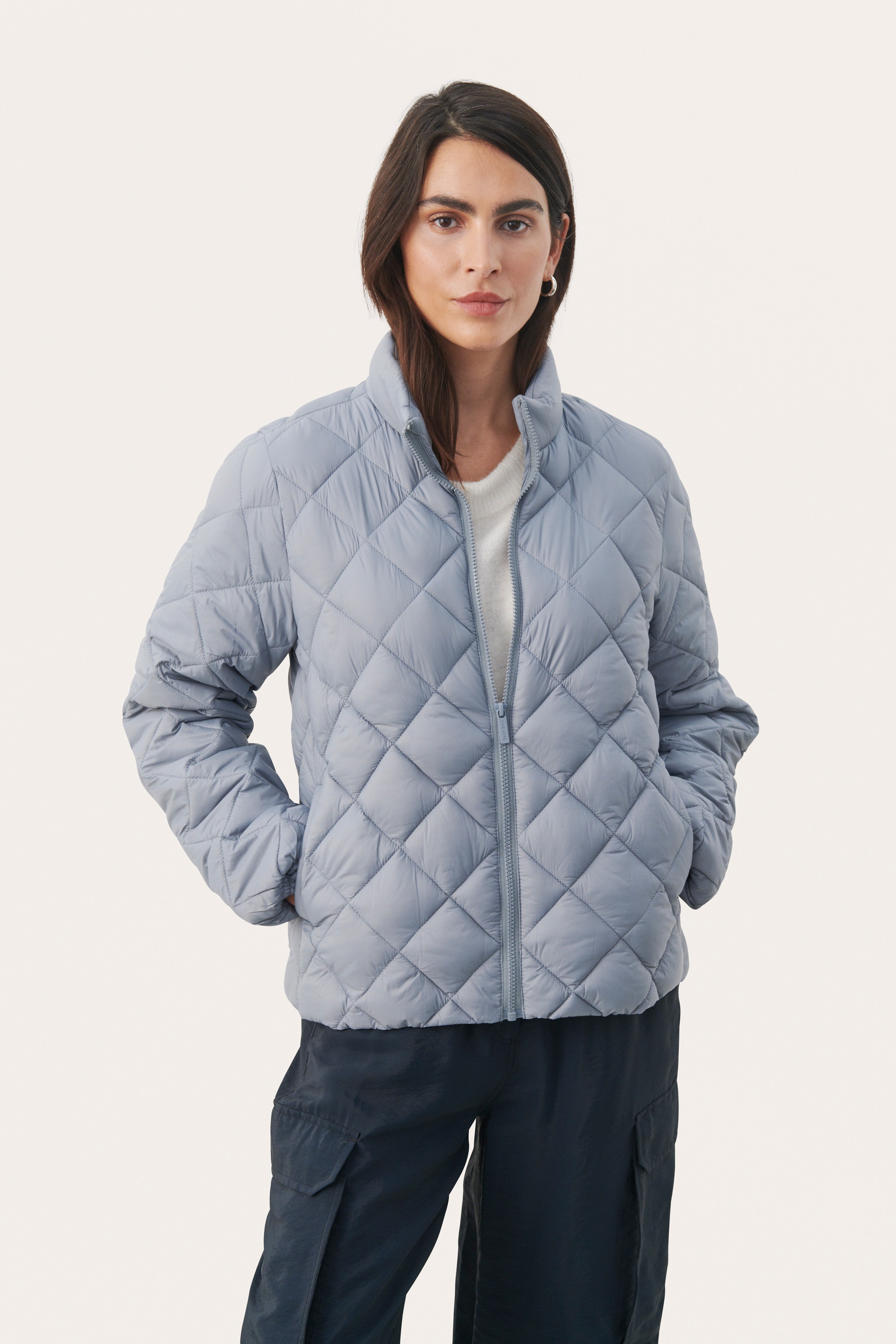 OliaPW Short down jacket LOOKBOOK FRONT 30307752-154307