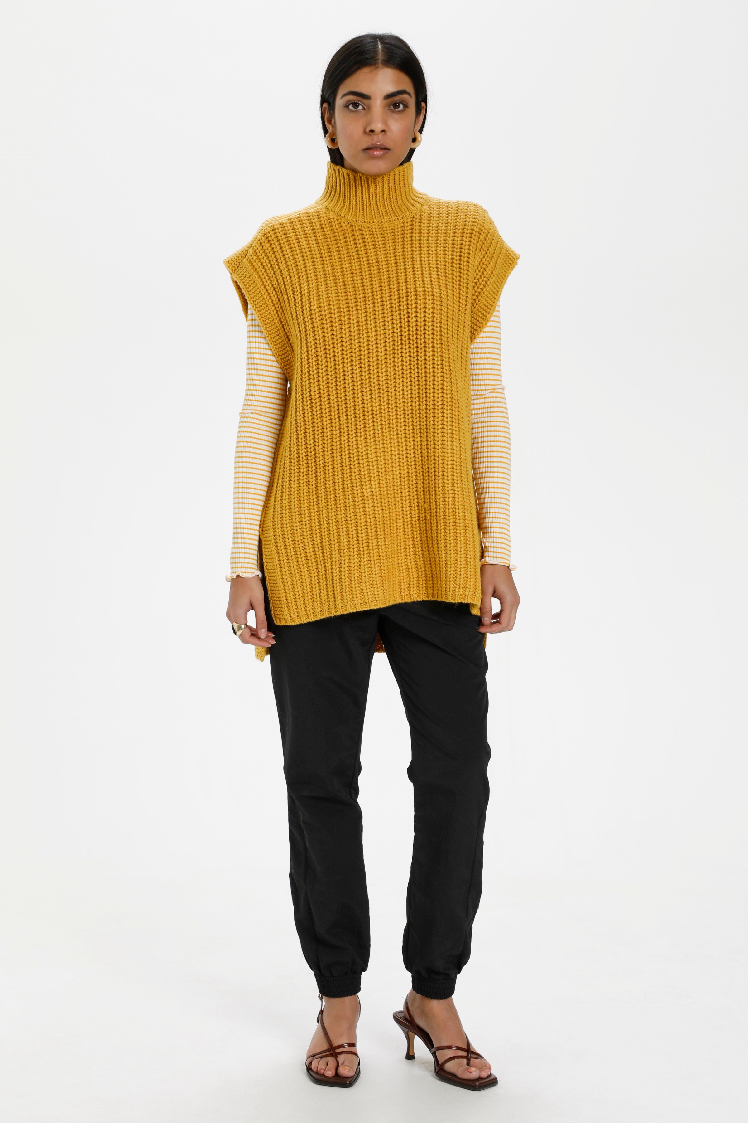 InezKB Knitted pullover LOOKBOOK FRONT 10103550-150960