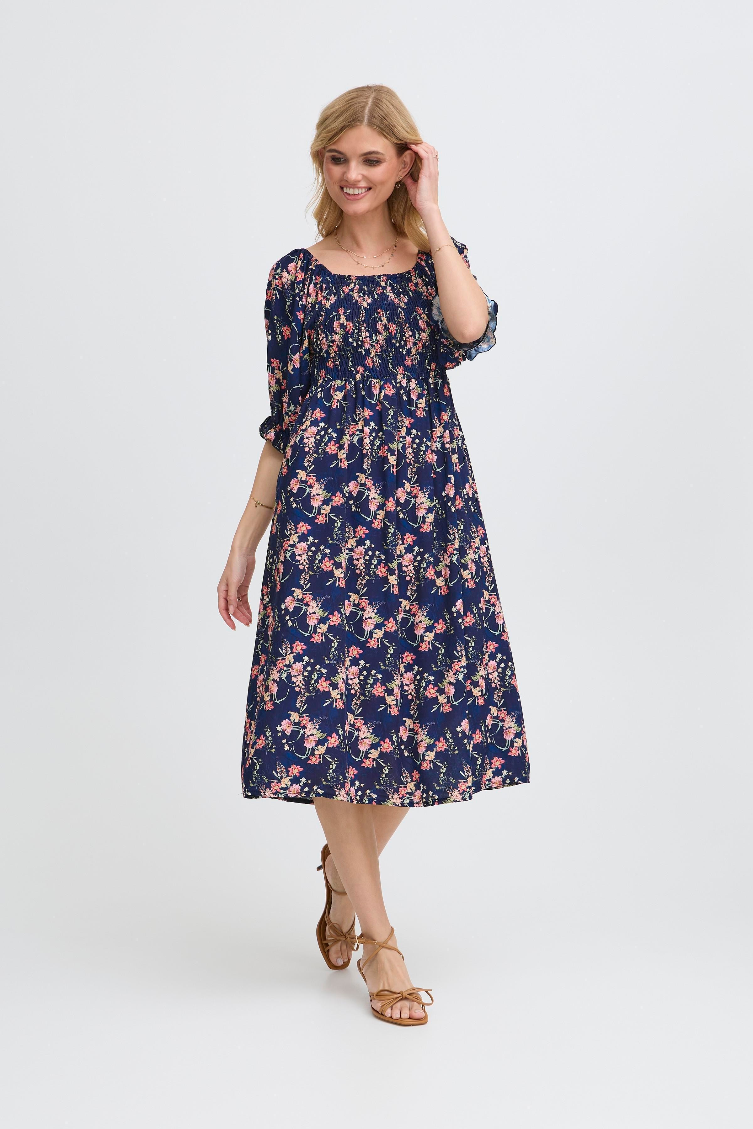 SBGISLA Kjole LOOKBOOK FRONT 22101030-193923