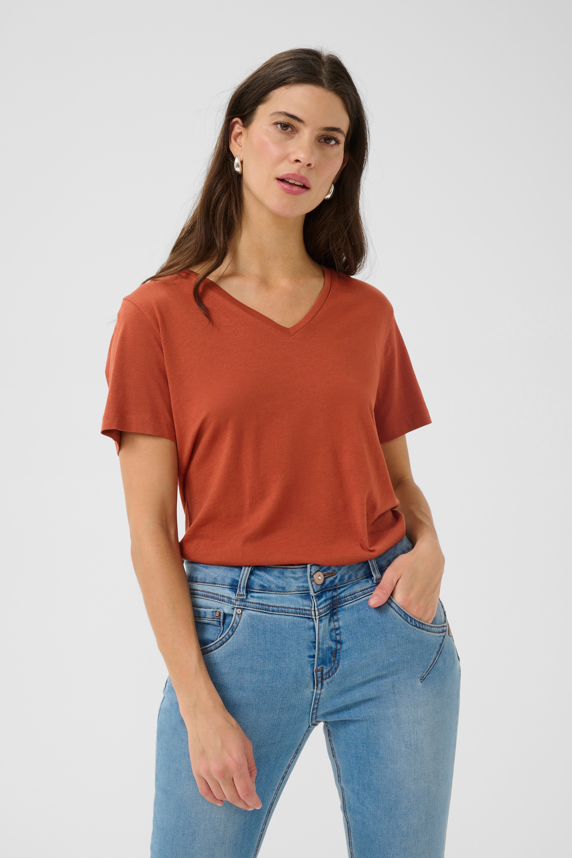 Naia T-shirt LOOKBOOK FRONT 10604508-181346