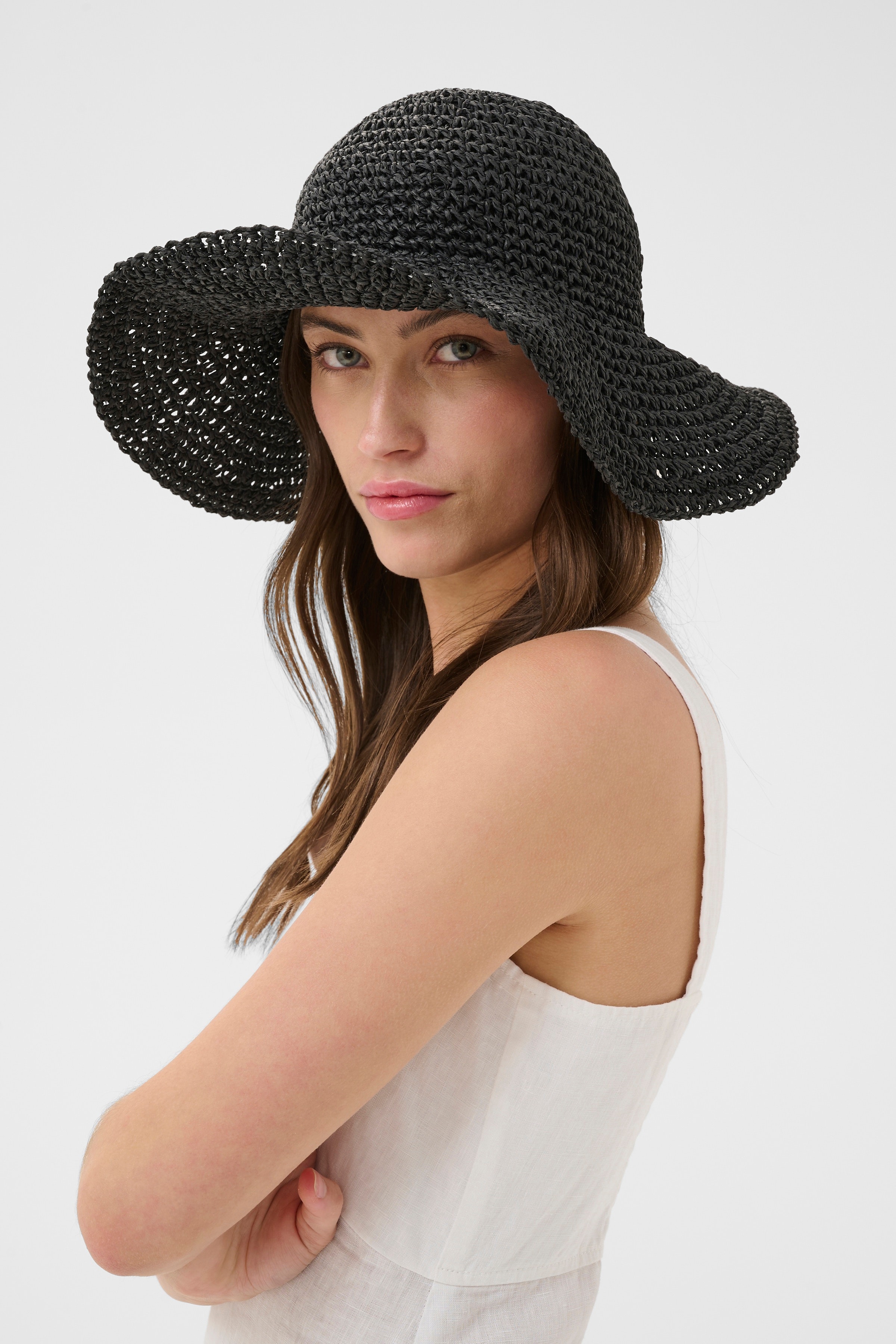 PoulinePW Hat LOOKBOOK DETAIL 30306884-194008