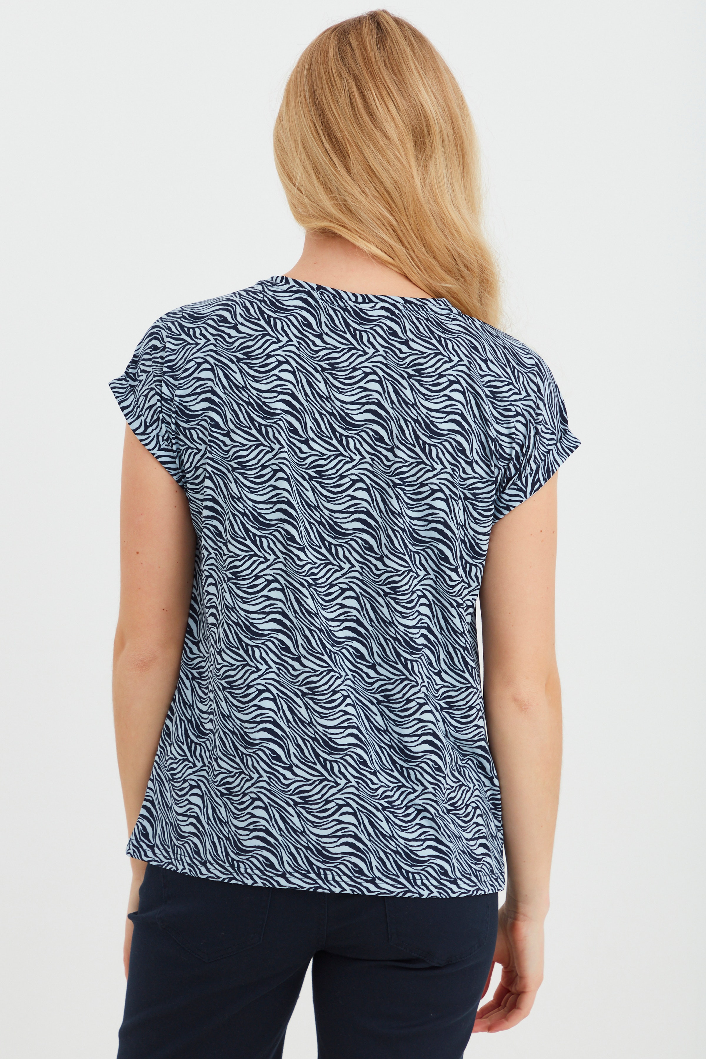 T-shirt LOOKBOOK FRONT 20609205-200741