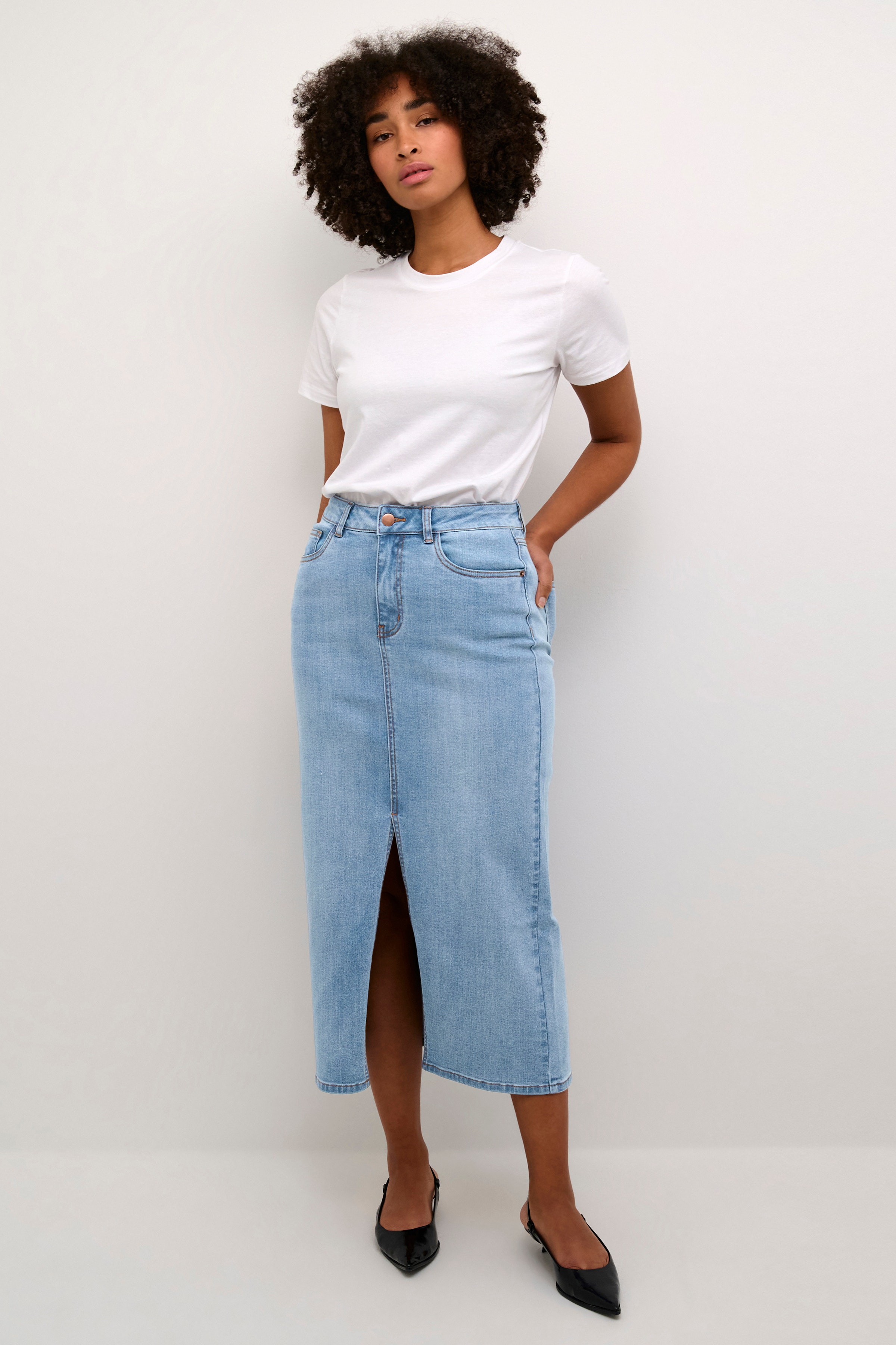 KAsinem Denim Skirt LOOKBOOK FRONT 10508064-101012