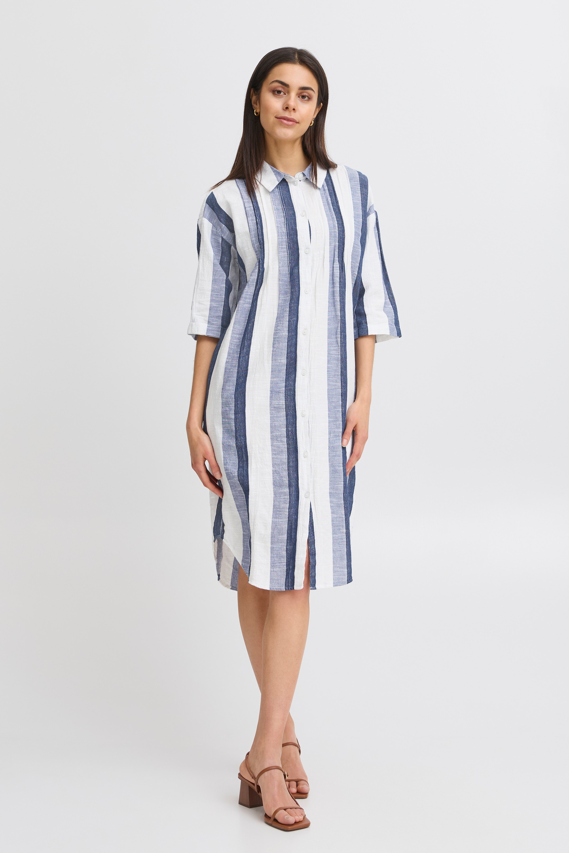 FRCAY Kleid LOOKBOOK FRONT 20615668-204688