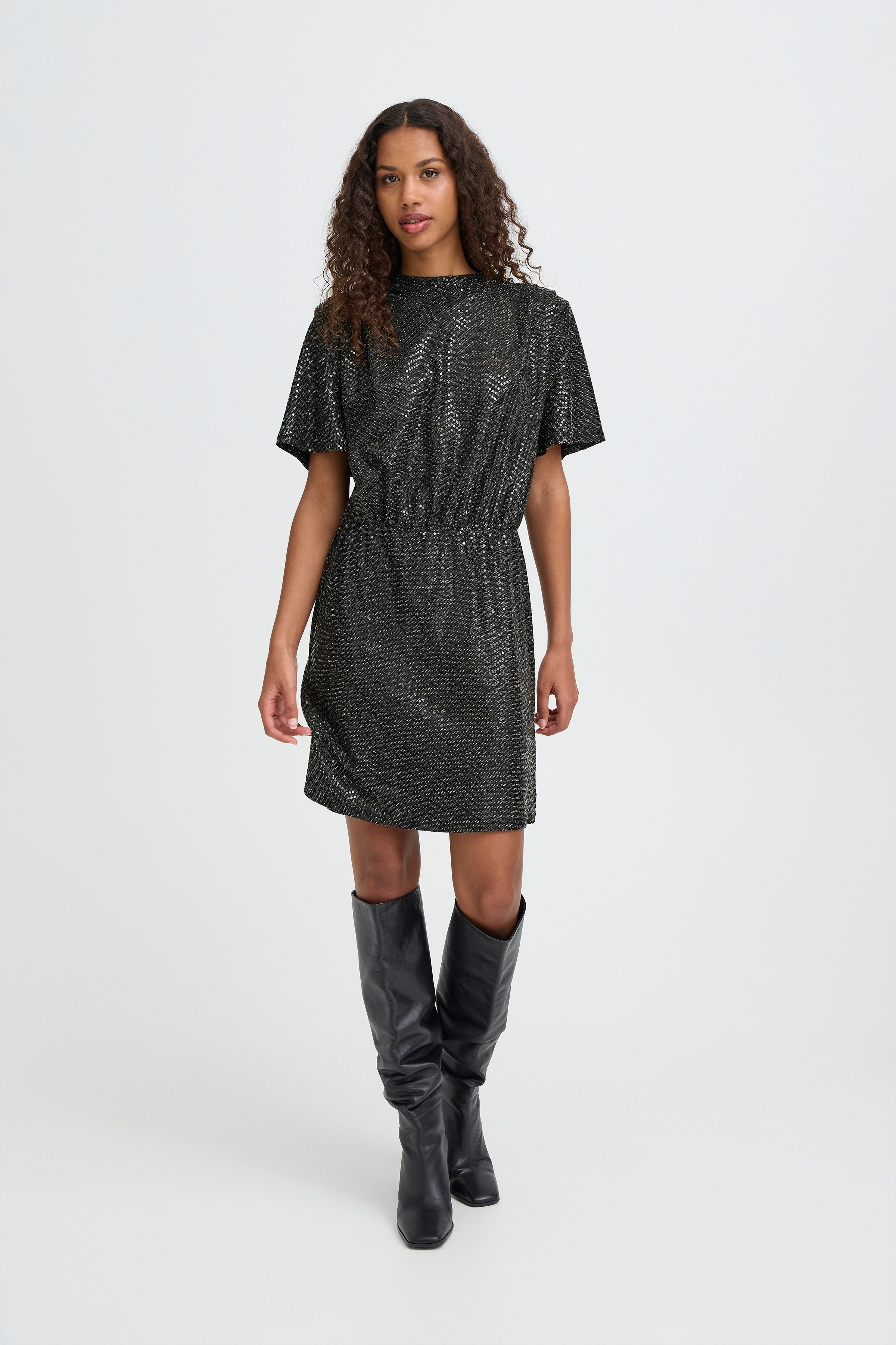 IHNELENIA Kjole LOOKBOOK FRONT 20124920-194008