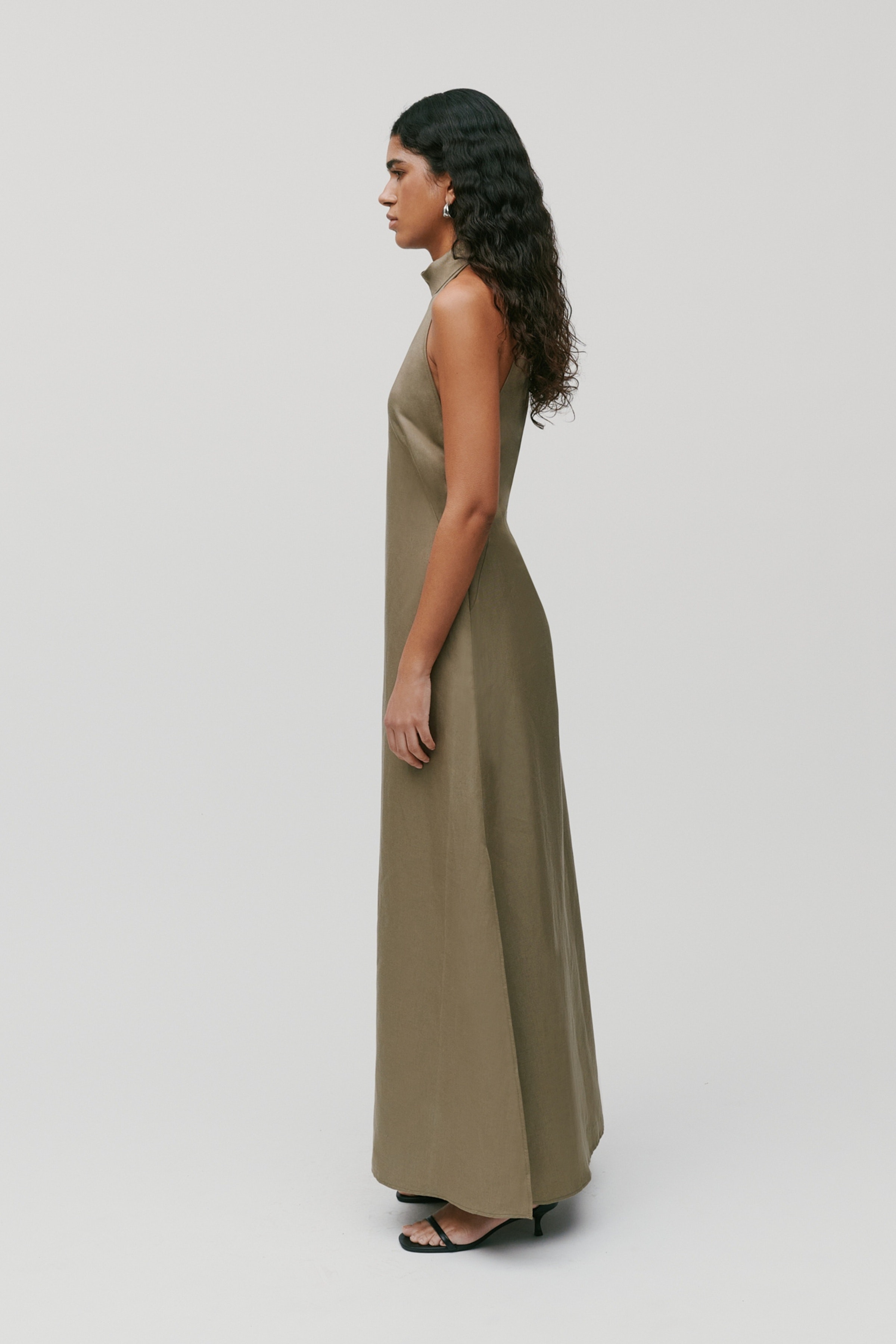 NELA Kjole LOOKBOOK FRONT 30600538-GR549