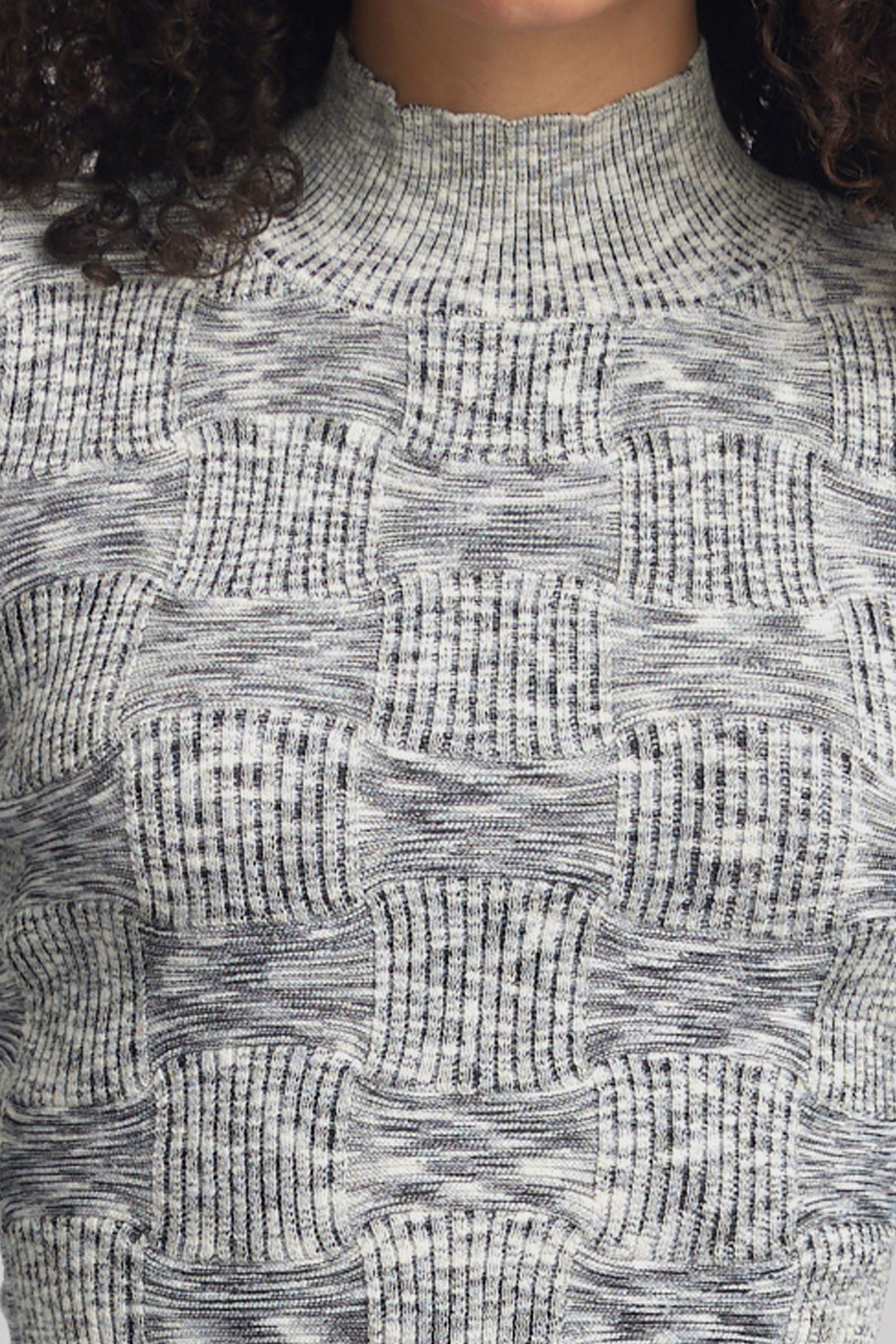 BariaGZ Pullover LOOKBOOK DETAIL 10909427-106331