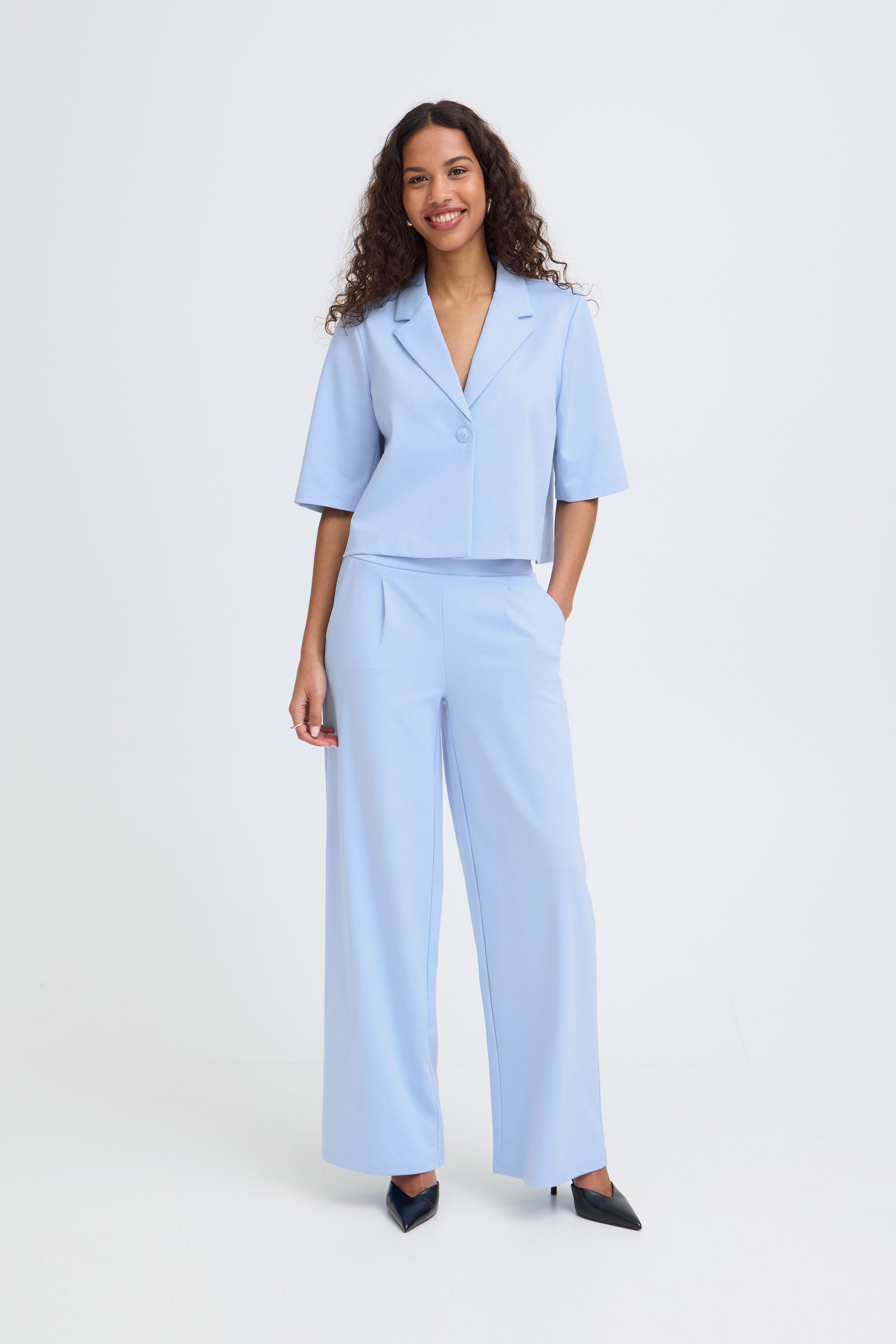 IHKATE LONG WIDE Bukser LOOKBOOK FRONT 20118337-144214