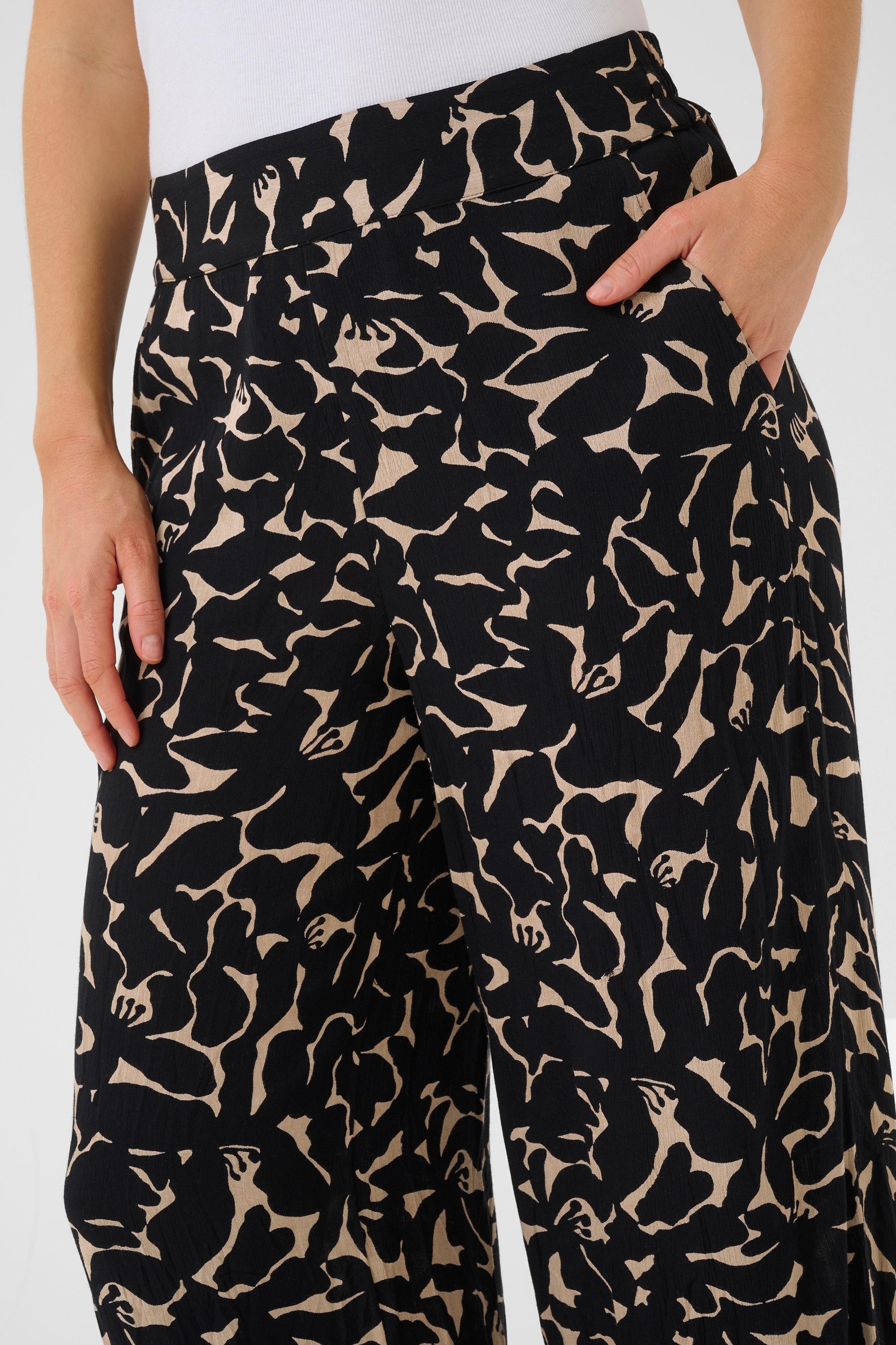 BPisabella Trousers LOOKBOOK DETAIL 10590913-107876B