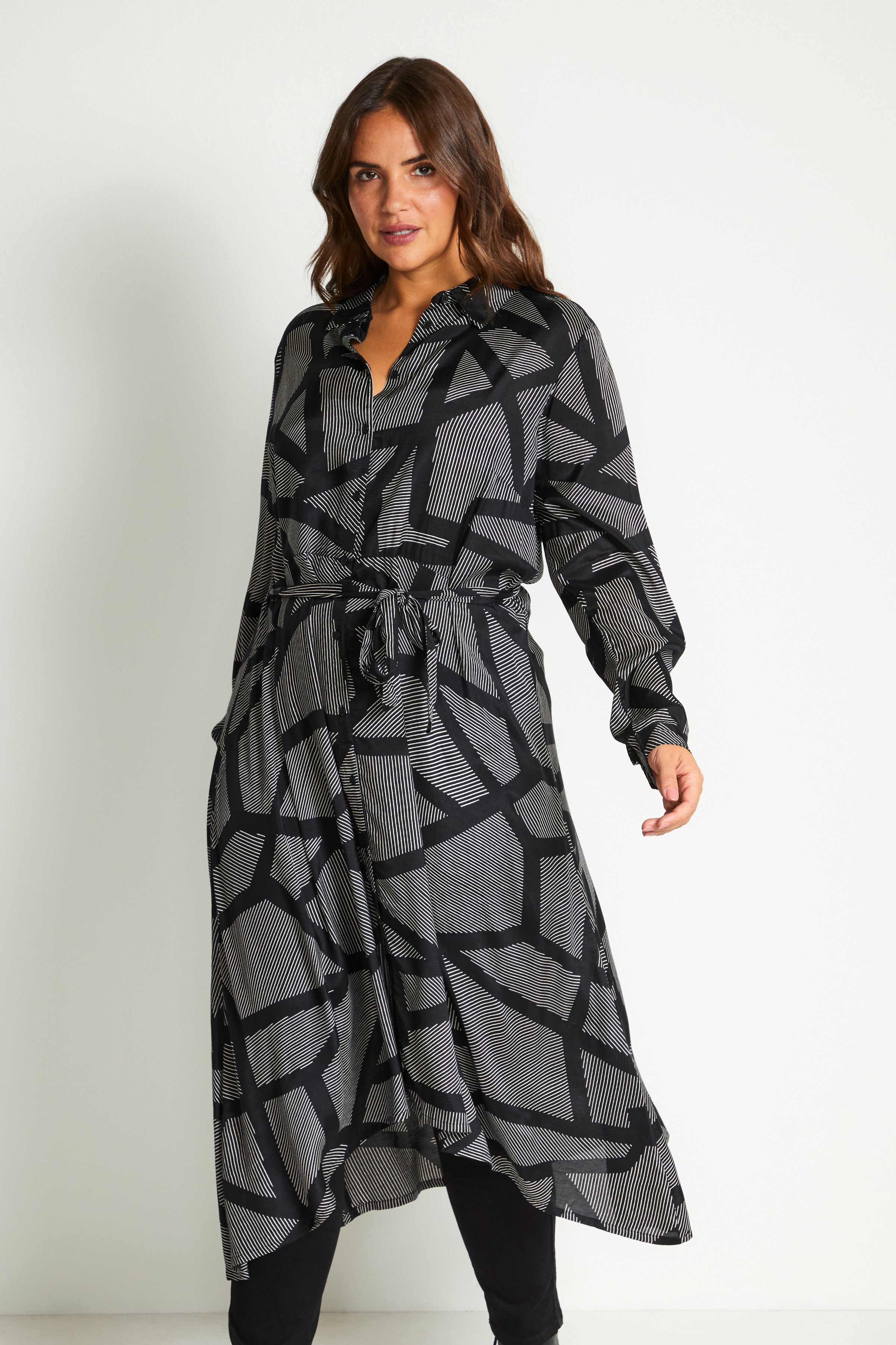 KCayla Klänning LOOKBOOK FRONT 10580915-102901