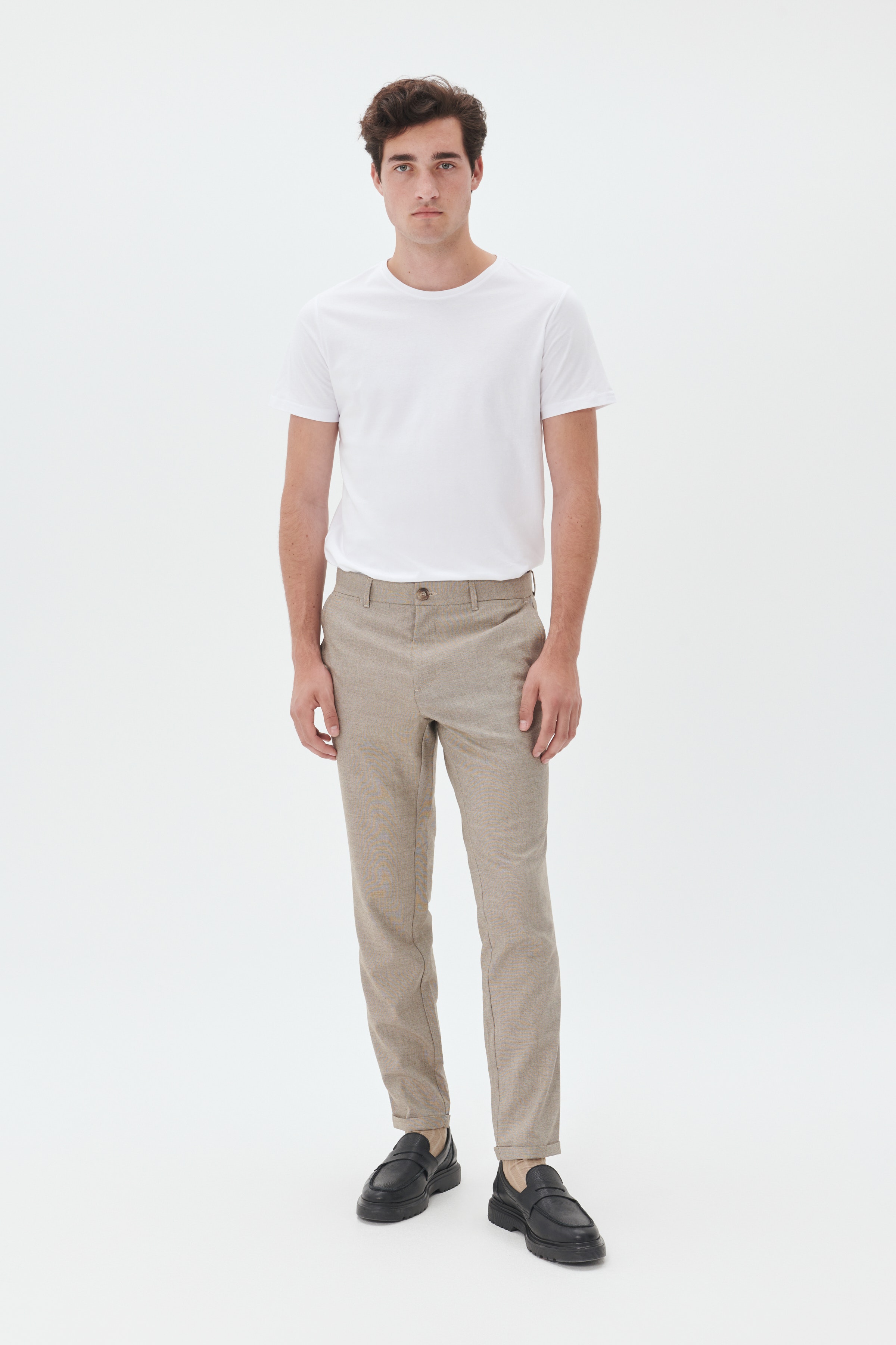 MAliam Bukser LOOKBOOK FRONT 30207402-1711081