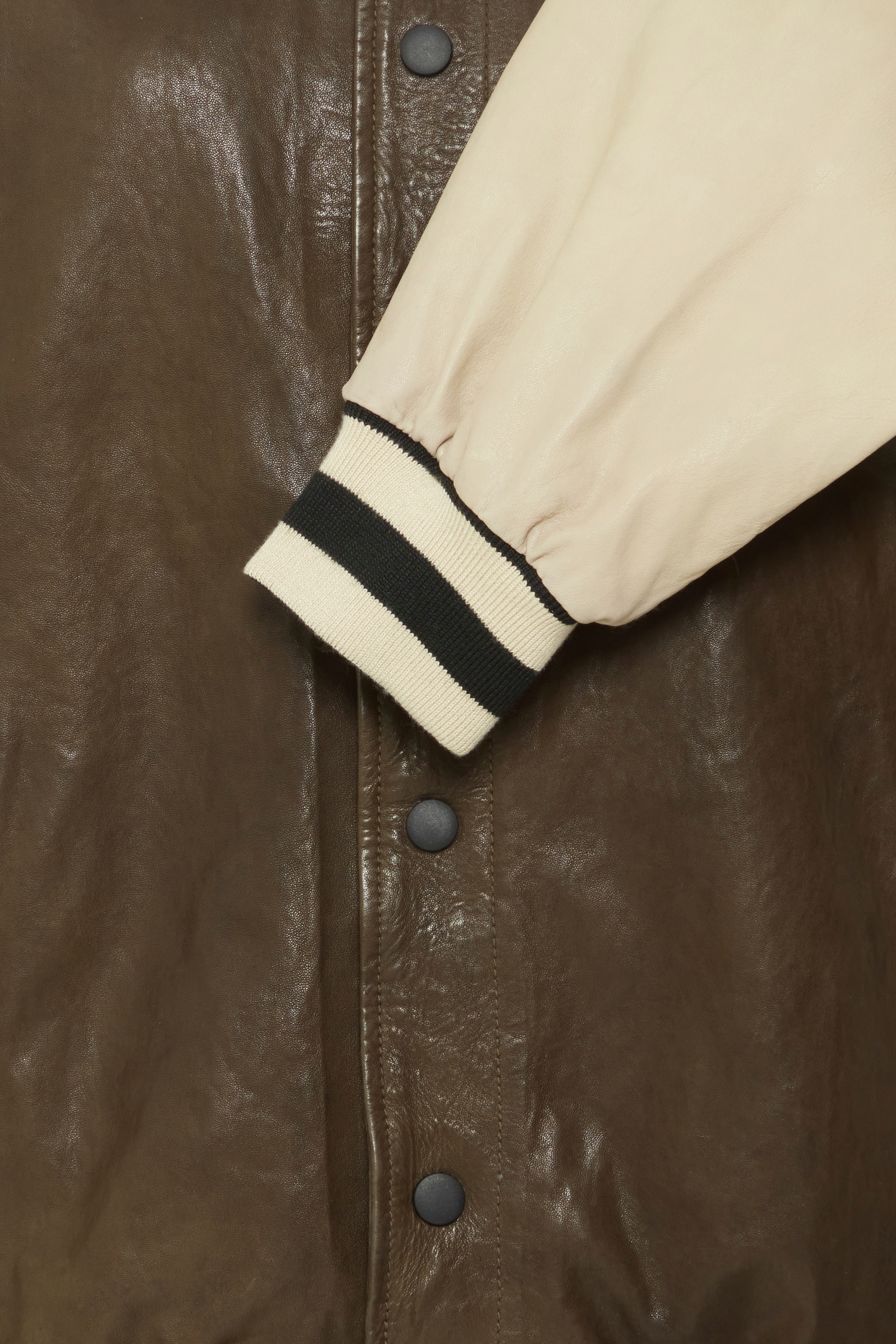 T. NASH LEATHER BOMBER PACK DETAIL 50400082-204110