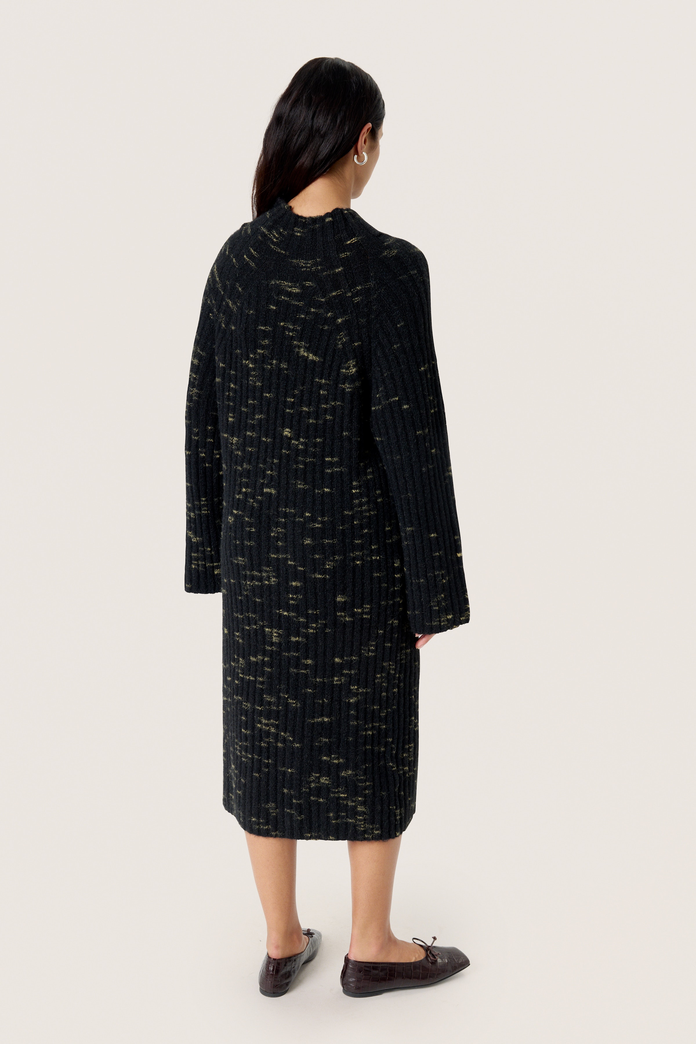 SLLiora Dress LOOKBOOK BACK 30408553-194008