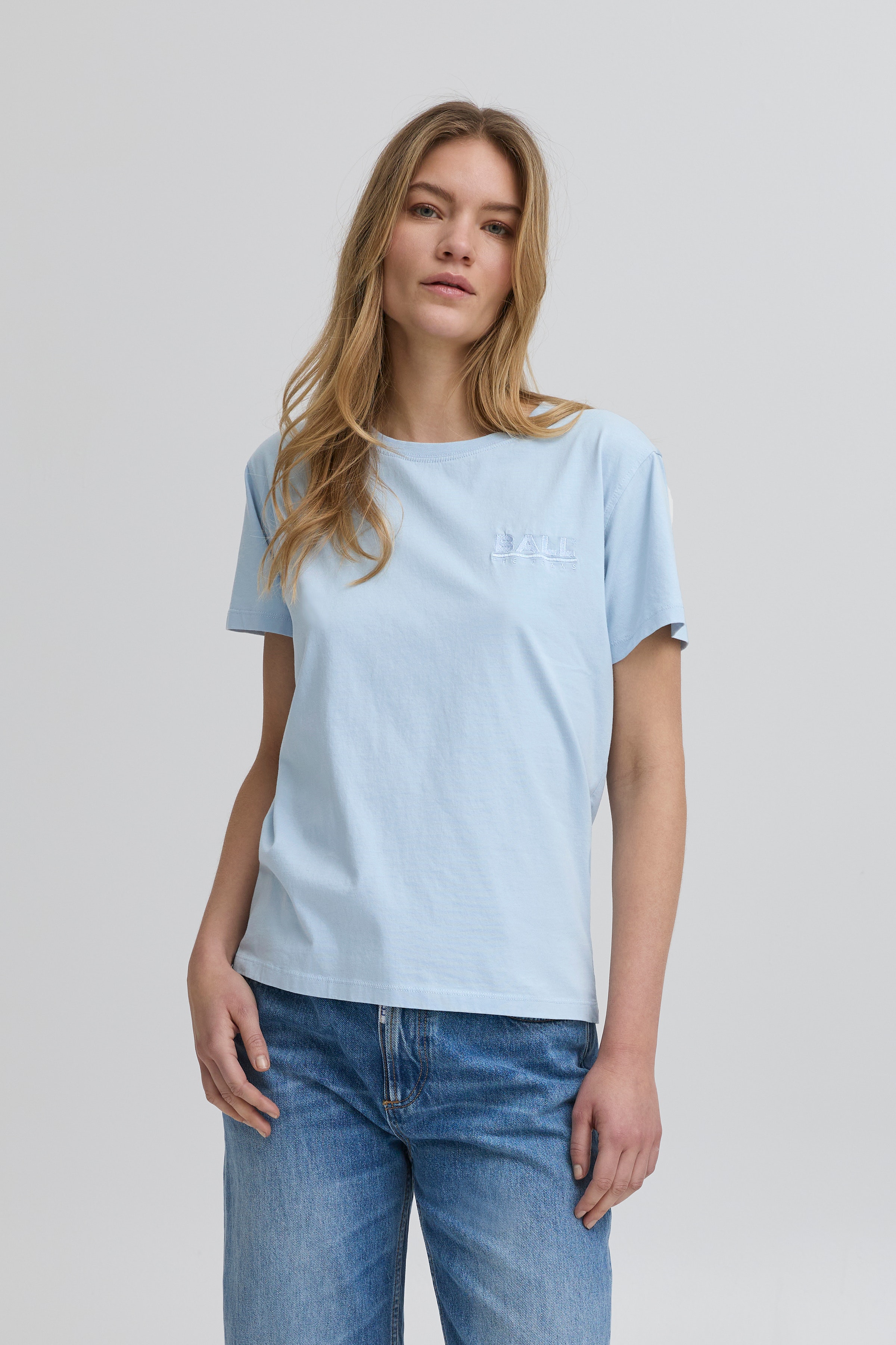 BASIMONA T-shirt LOOKBOOK FRONT 50405121-144214