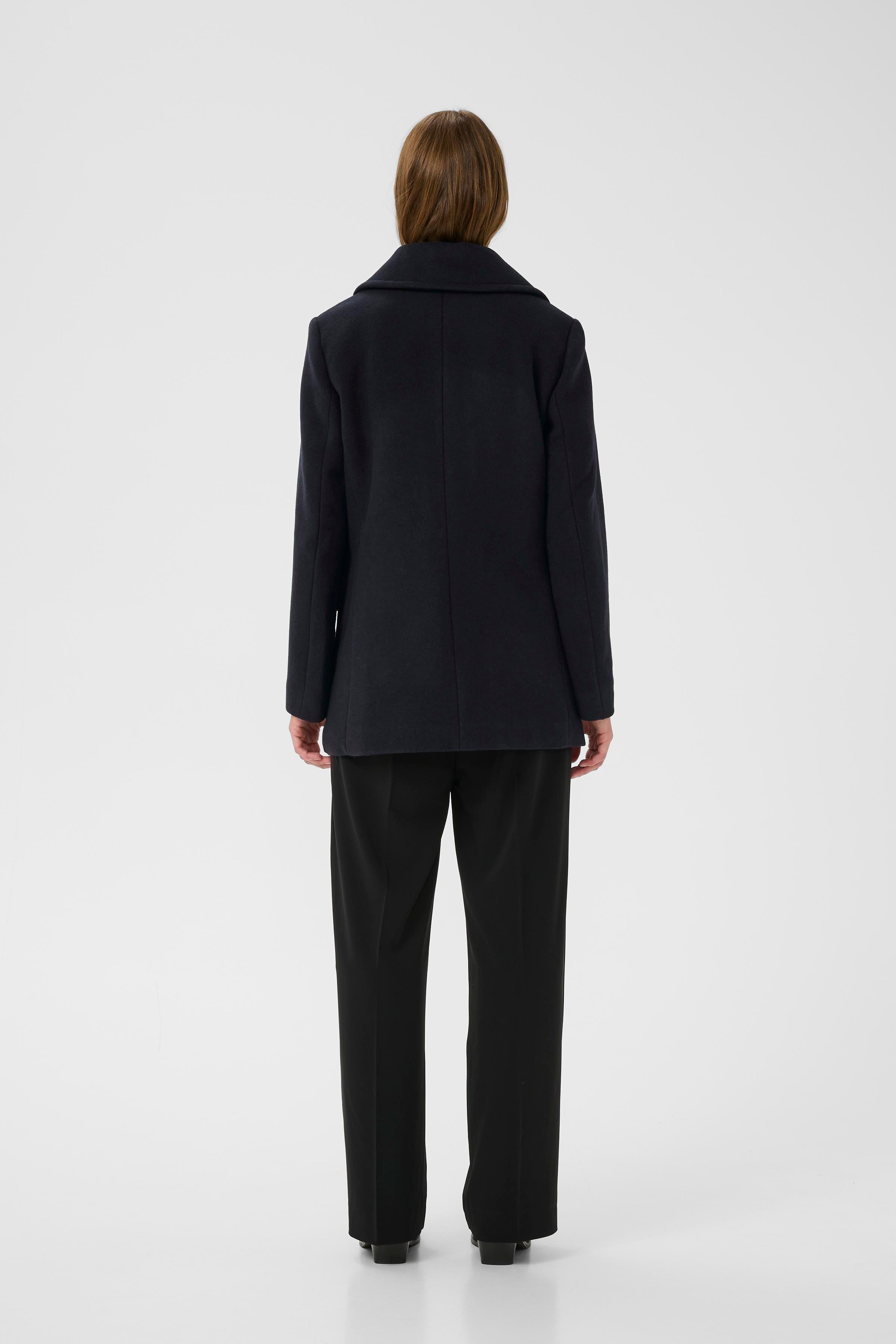 PerryIW Mantel LOOKBOOK FRONT 30110809-300005