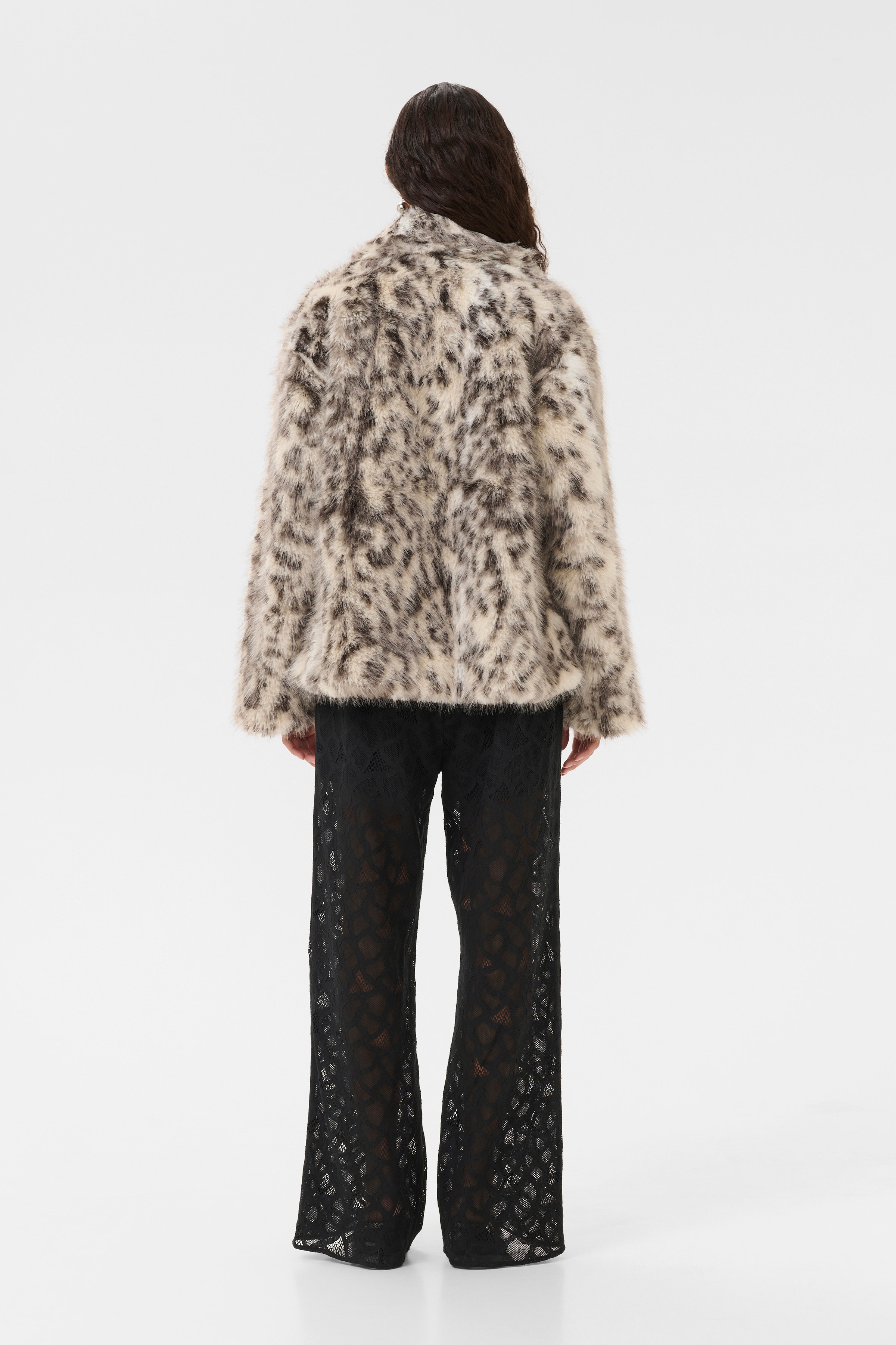 KBAmira Bovenkleding LOOKBOOK FRONT 10105526-107934