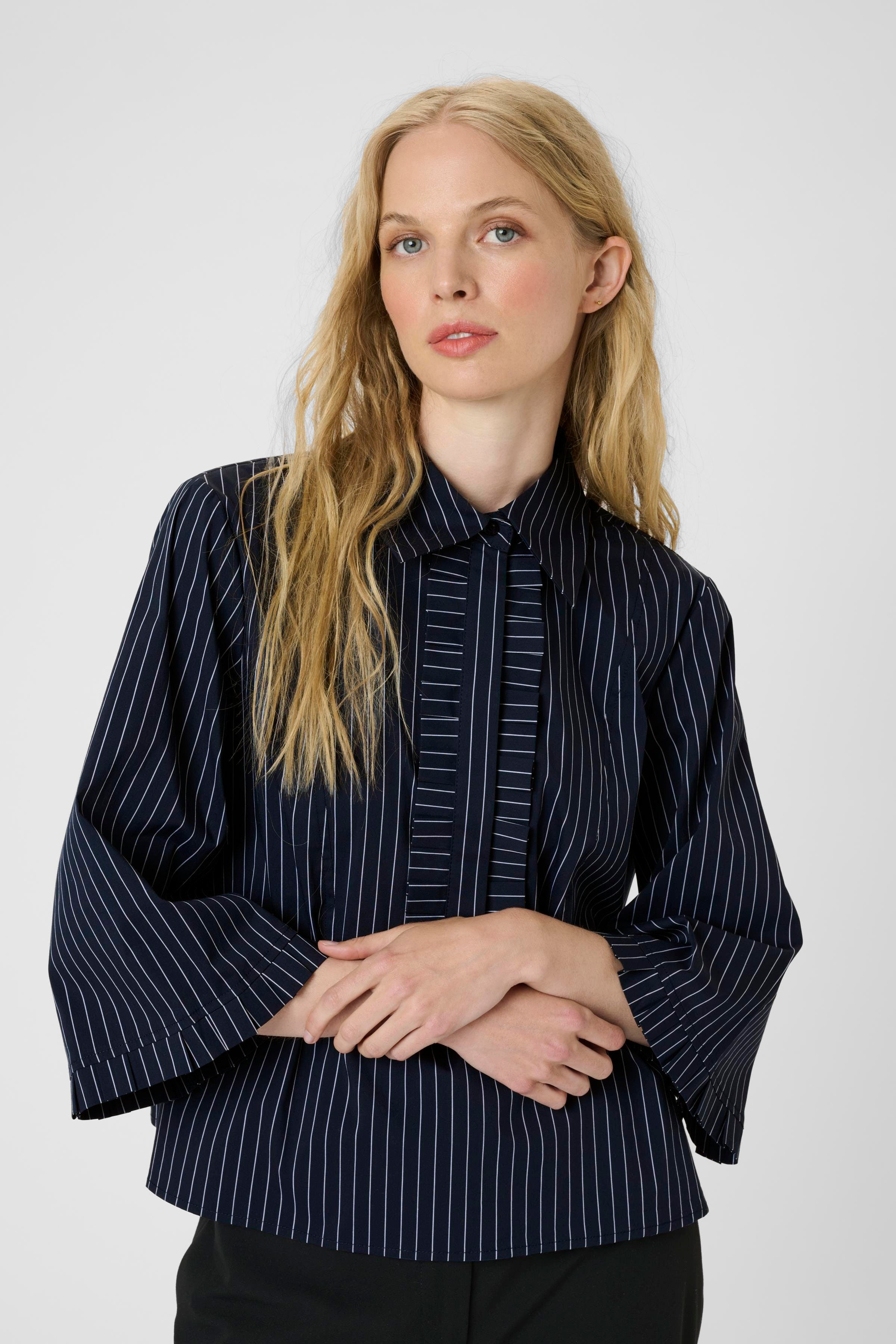 KBAmy Skjorta LOOKBOOK FRONT 10105536-107961