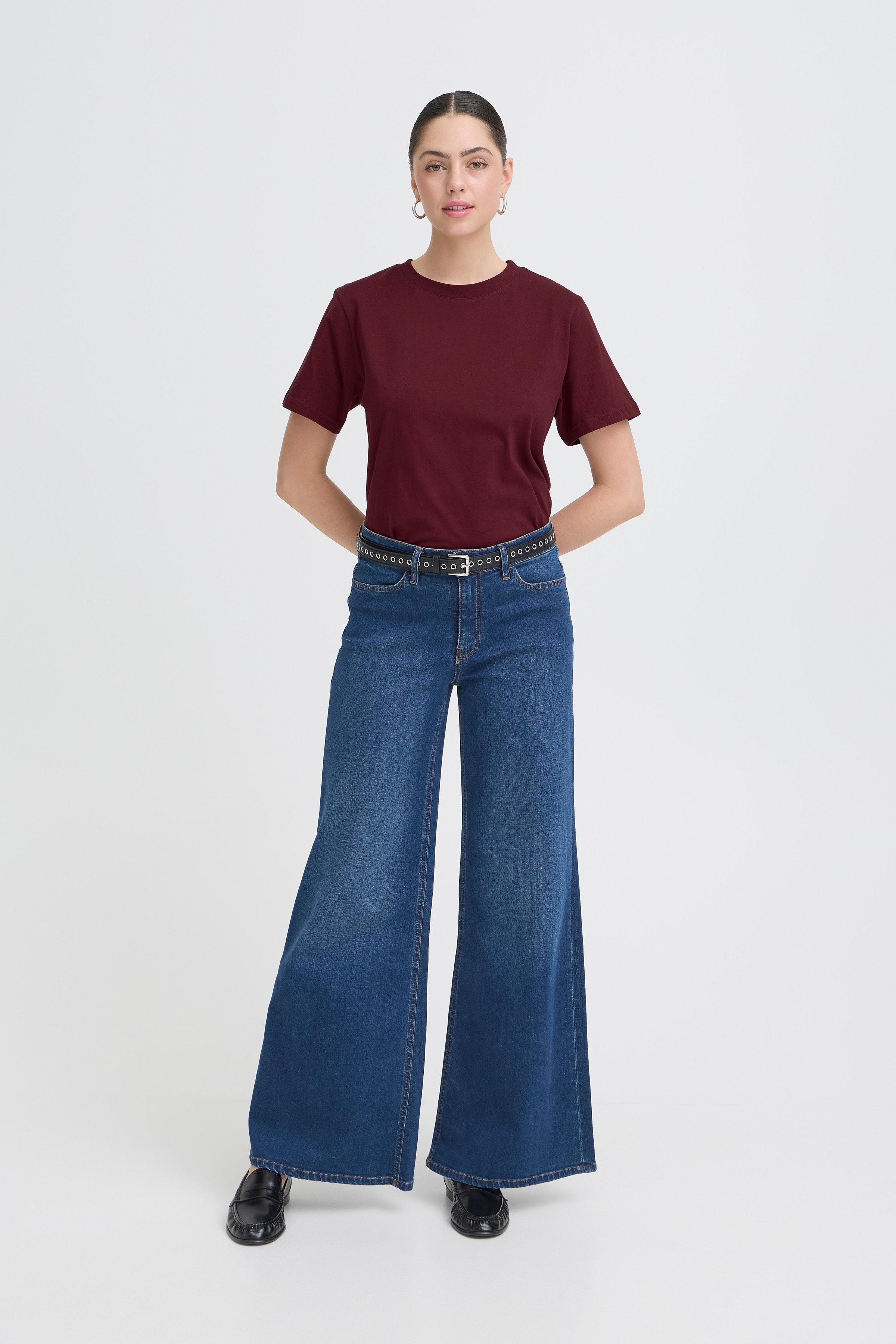 IHPALMER LOOSE T-shirt LOOKBOOK FRONT 20119365-191627