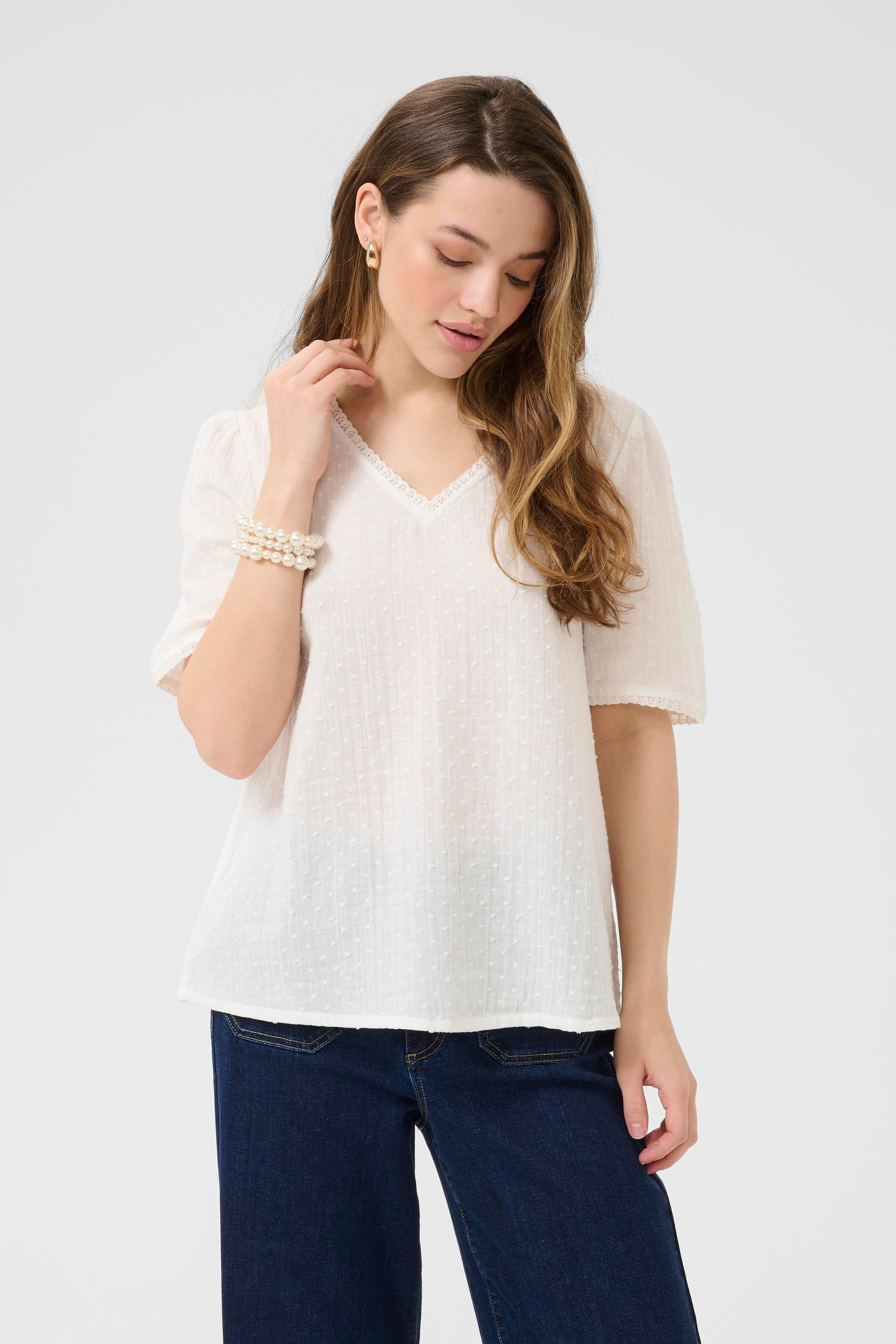 KAmai Bluse LOOKBOOK FRONT 10509660-110602