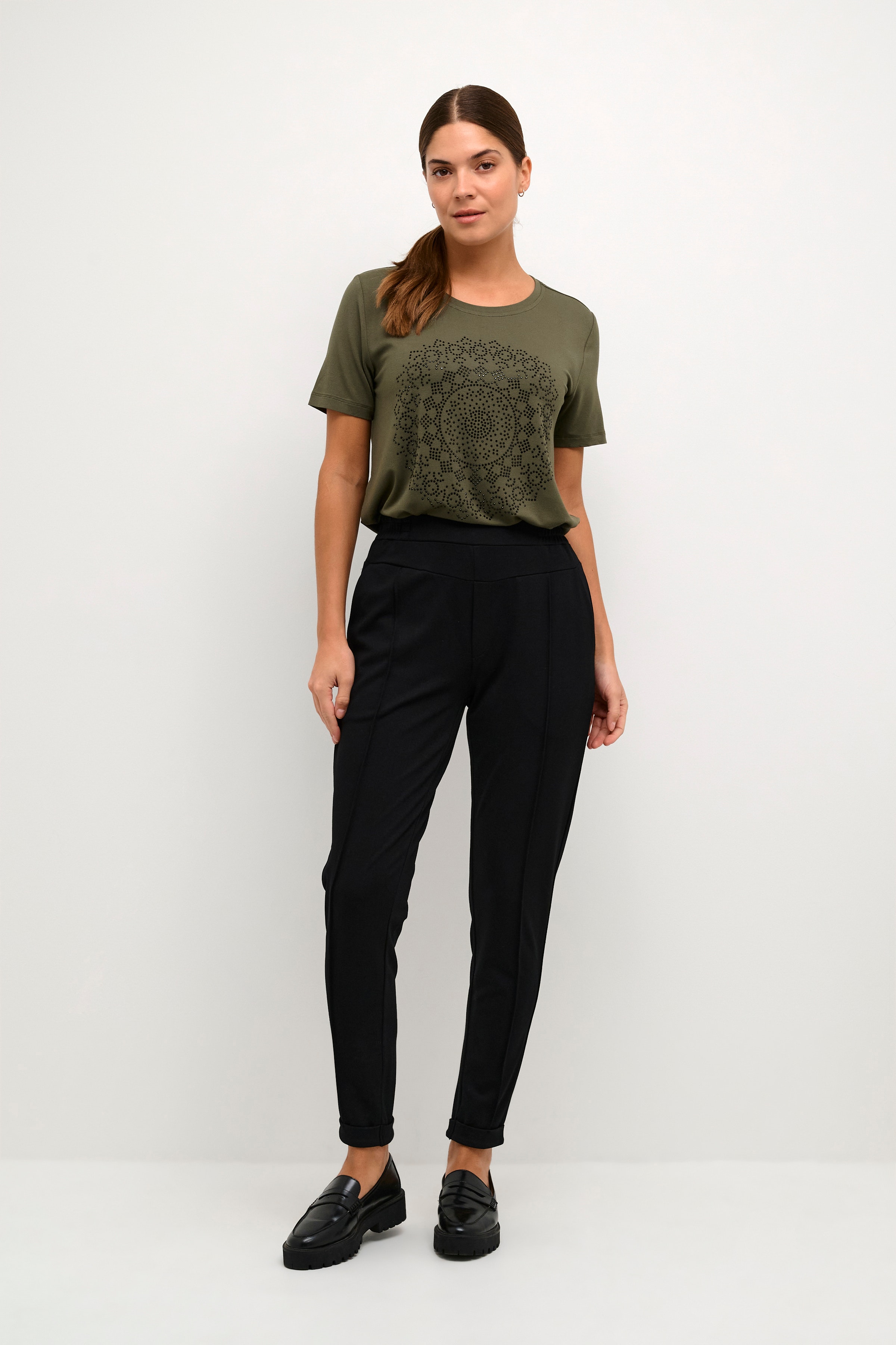 BPsimona Trousers LOOKBOOK FRONT 10590412-100121B