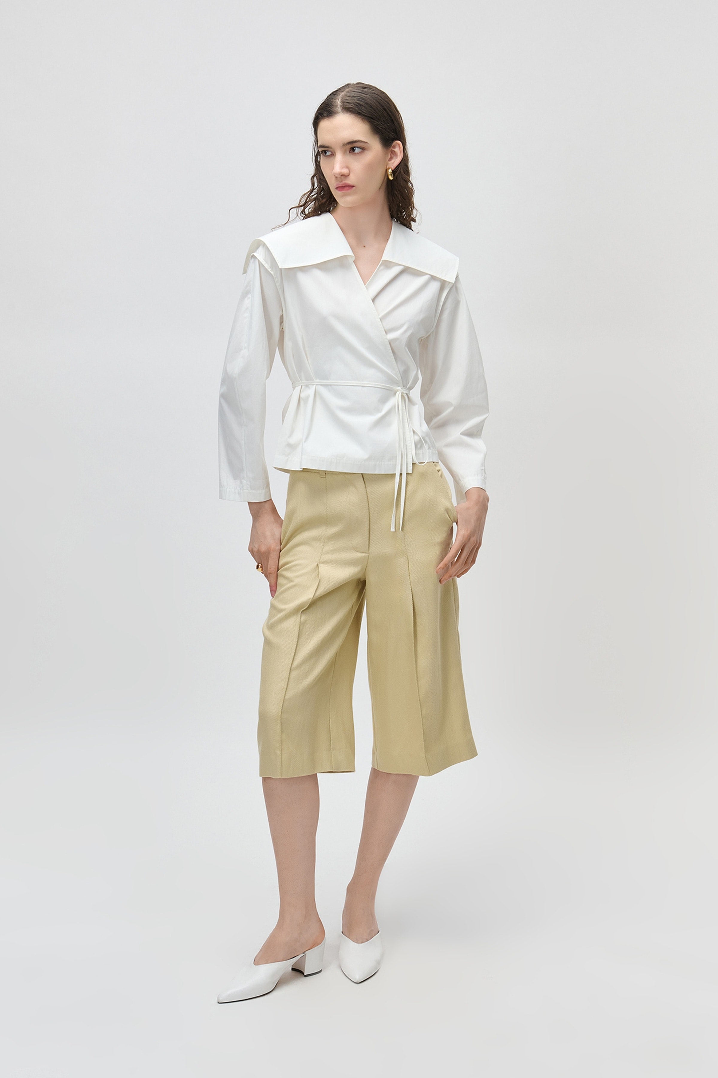 EDWINA Bluse LOOKBOOK FRONT 30600579-WH010