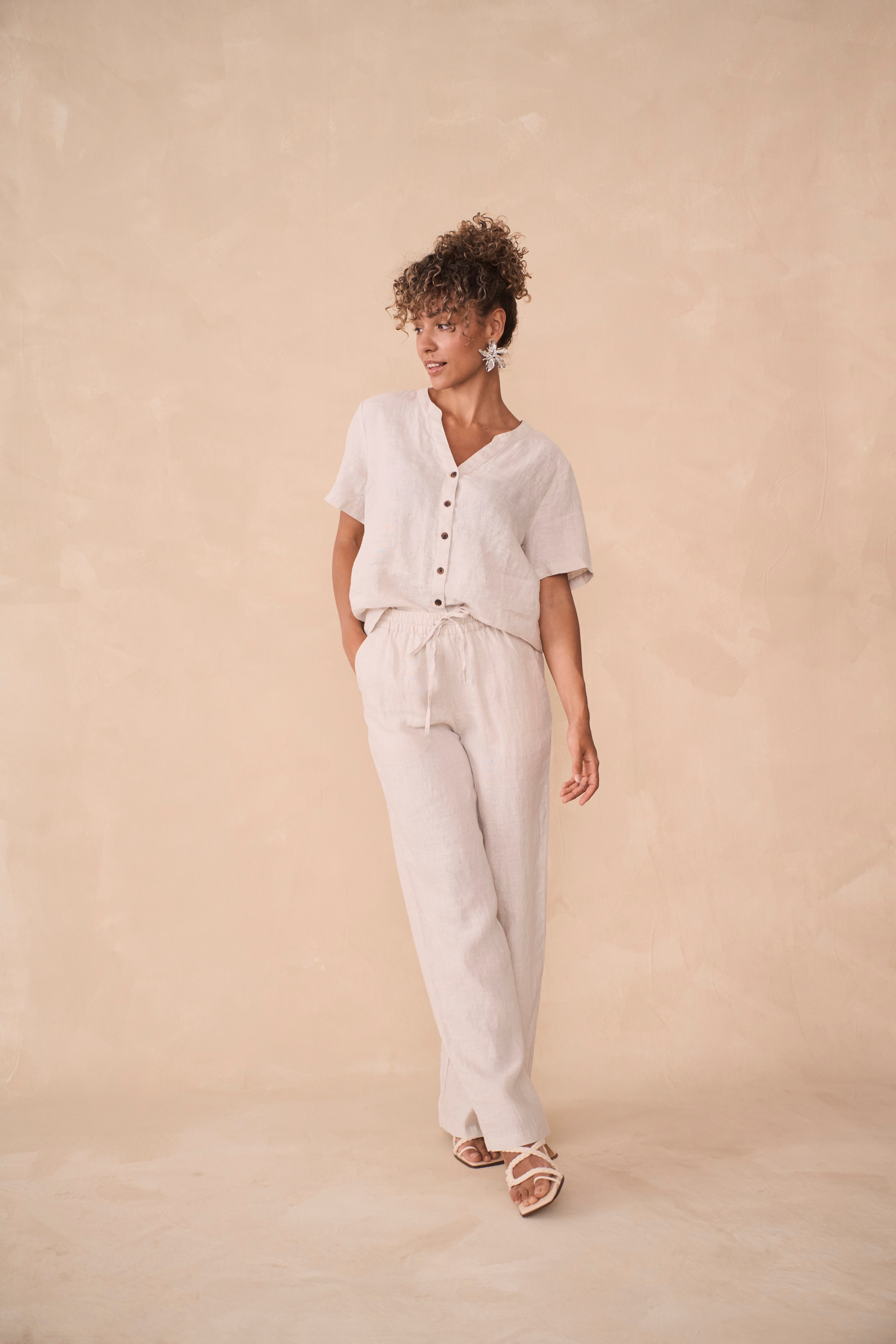 CRBellis Linen trousers LOCATION NONE 10611574-104537