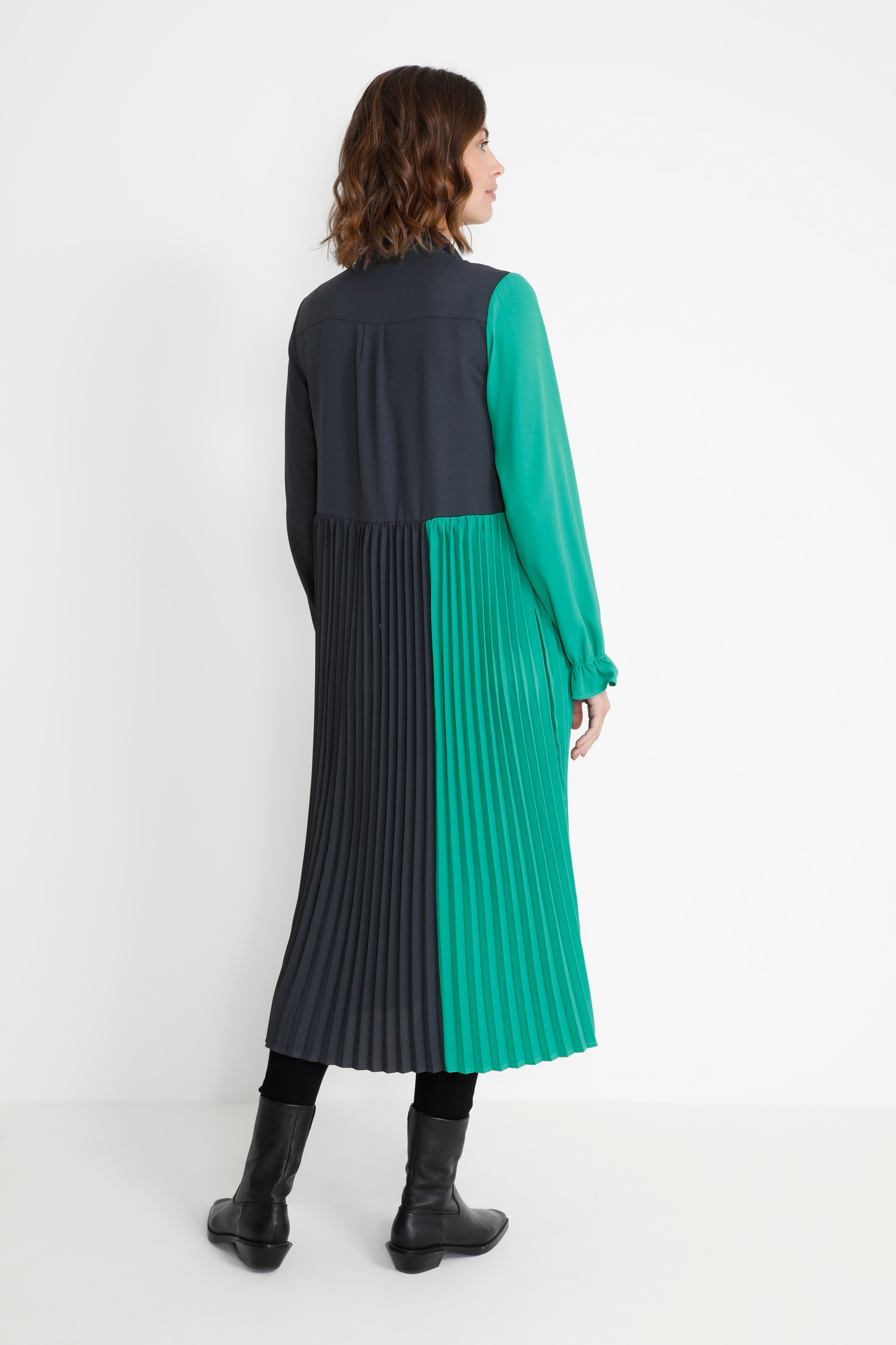 CUbetty Dress LOOKBOOK BACK 50108039-194011