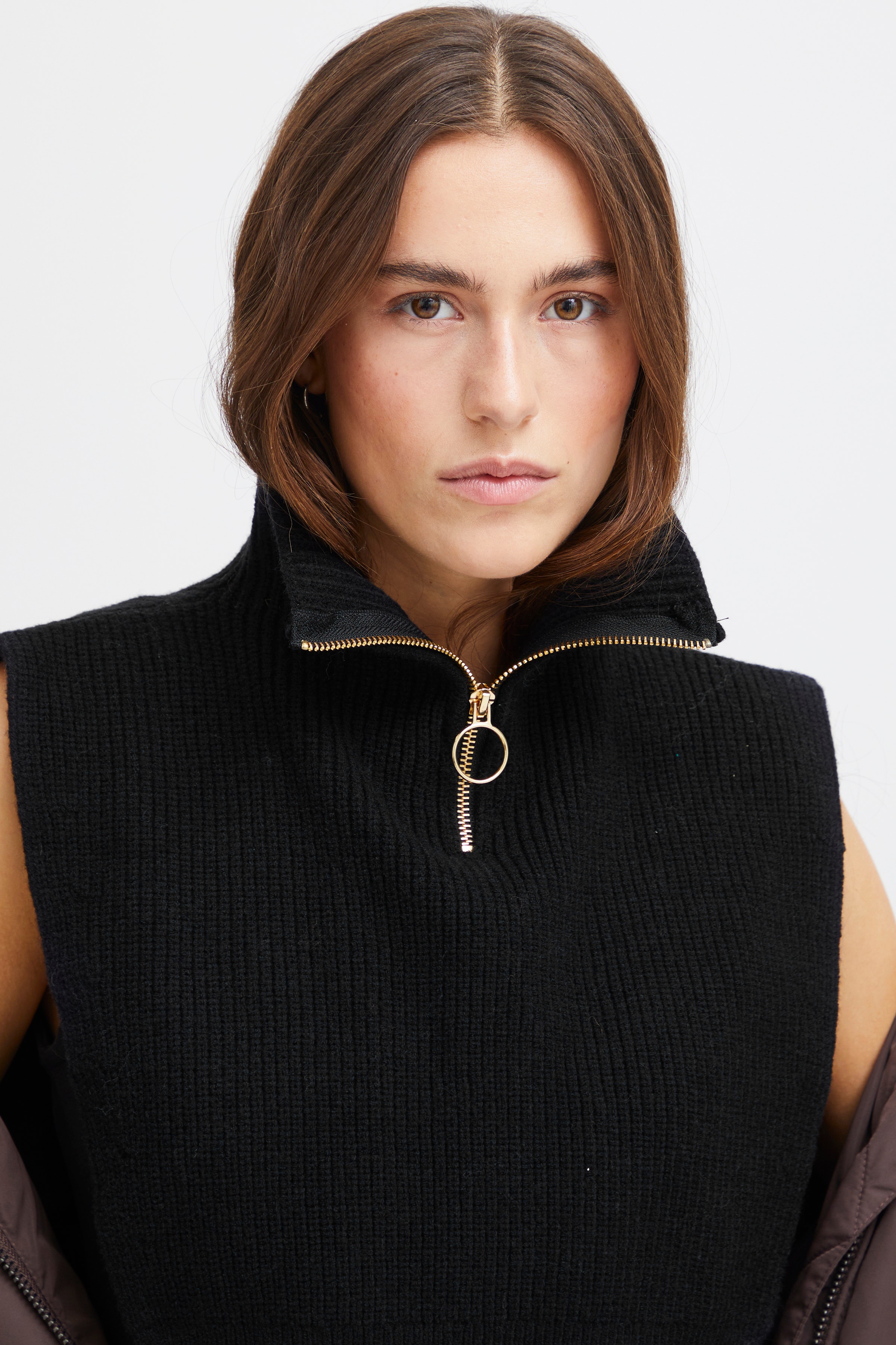 IAOSAKA Hals LOOKBOOK FRONT 20115281-194008