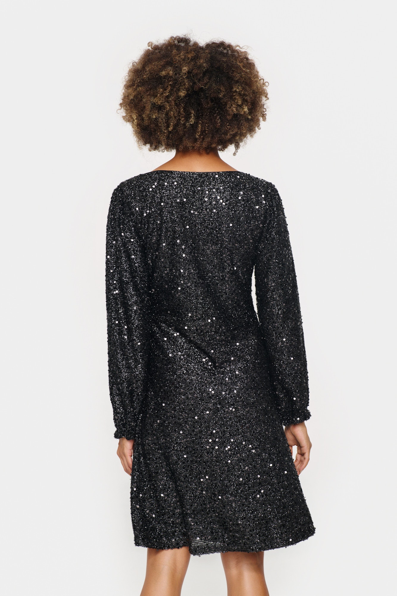 HinnaSZ Sequin Dress LOOKBOOK BACK 30513665-193911