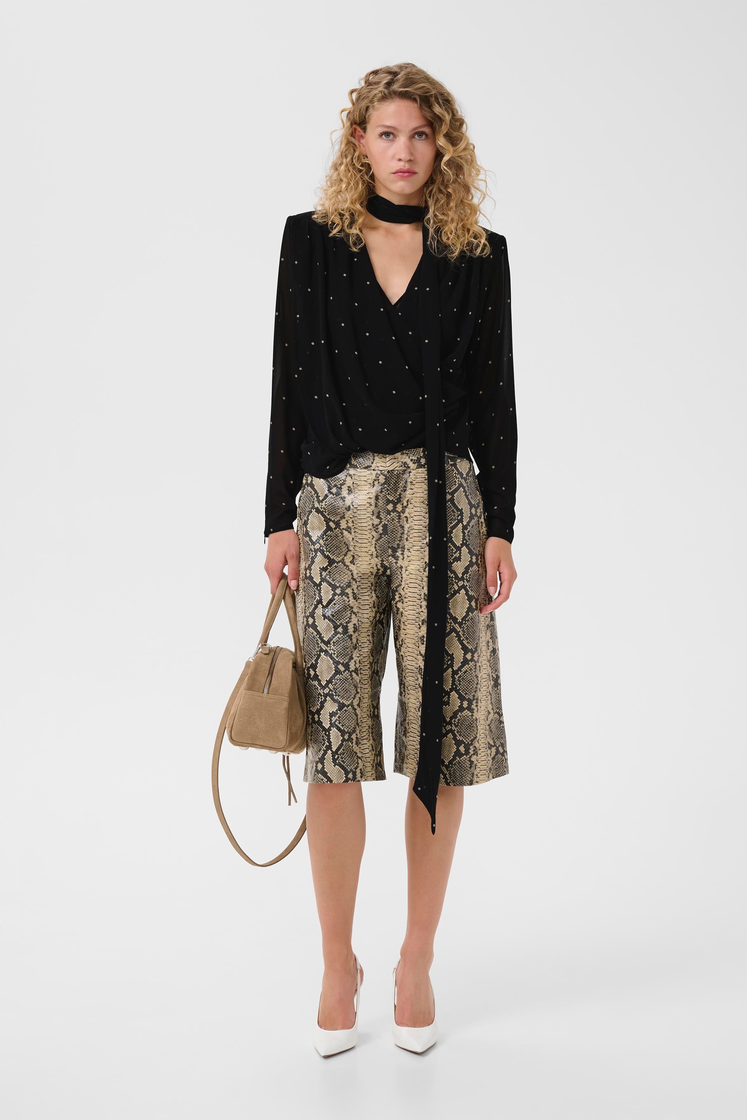 GZdorthie Blouse LOOKBOOK FRONT 10911034-109160