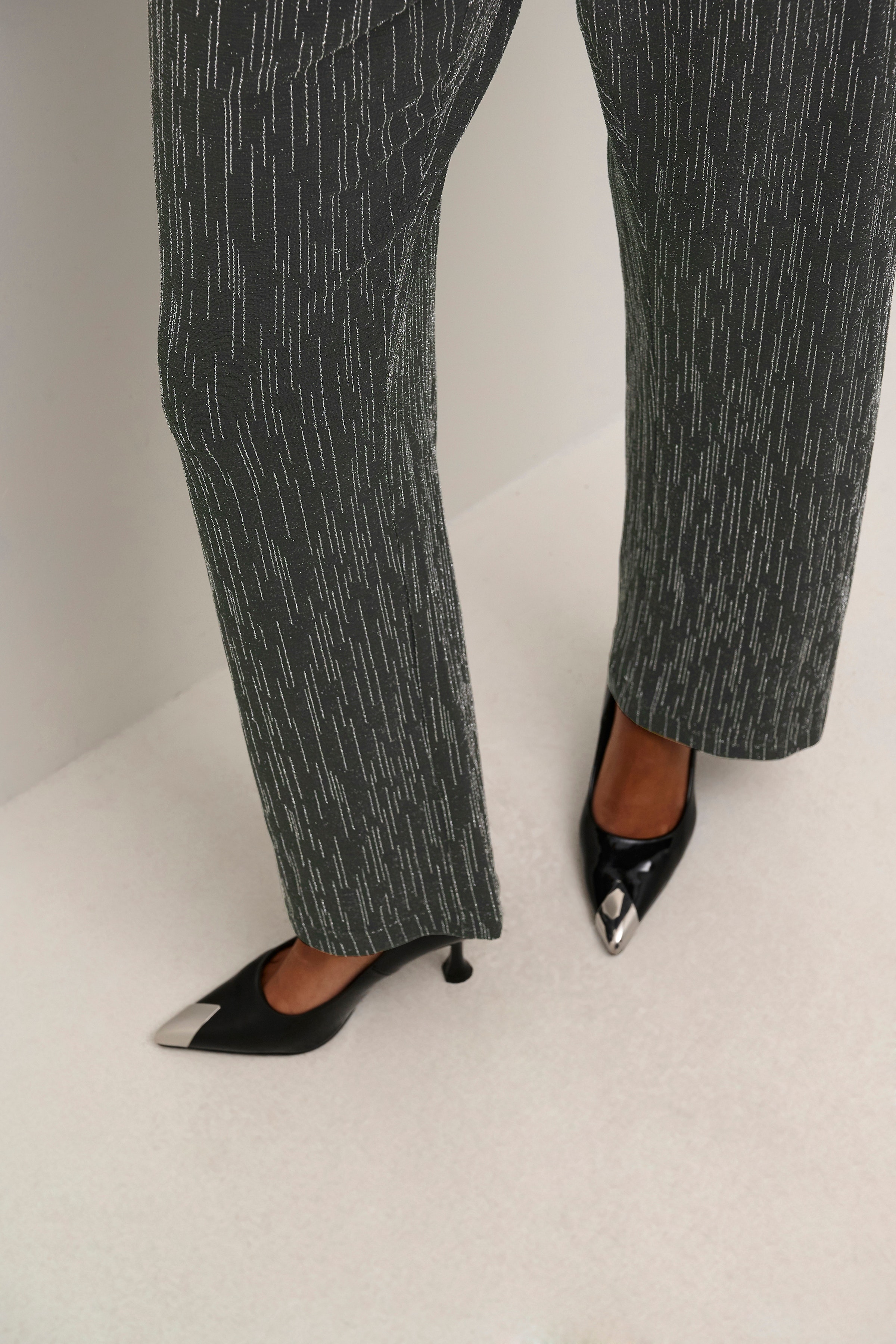 LeaKB Trousers LOOKBOOK DETAIL 10104620-194008