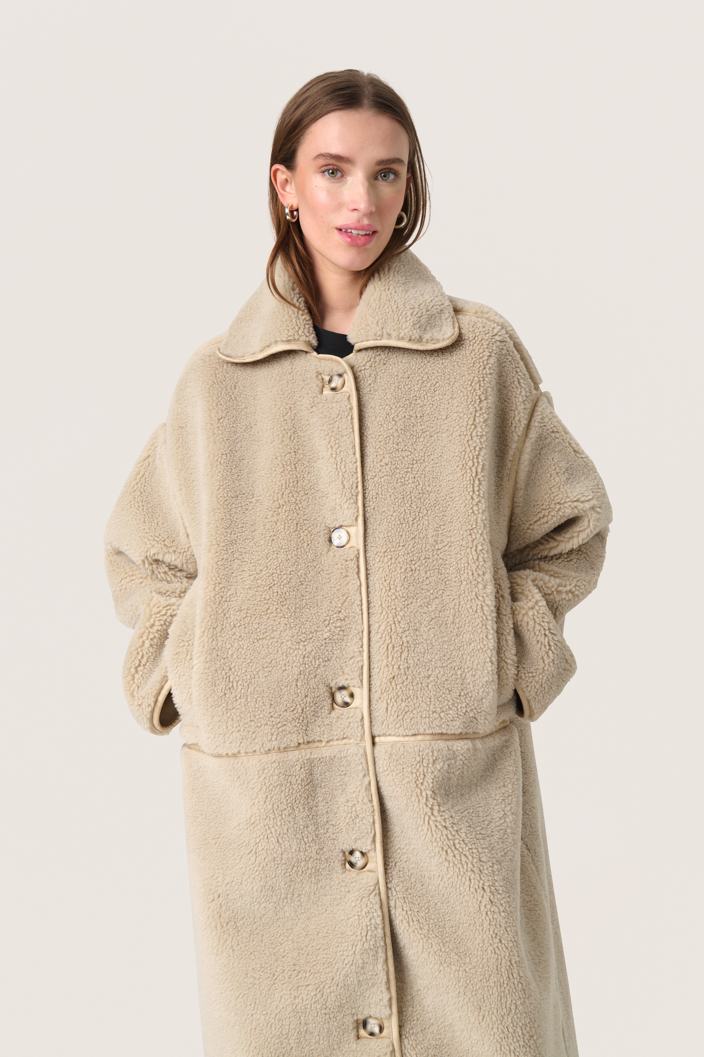 SLEvannah Coat LOOKBOOK FRONT 30408262-130404